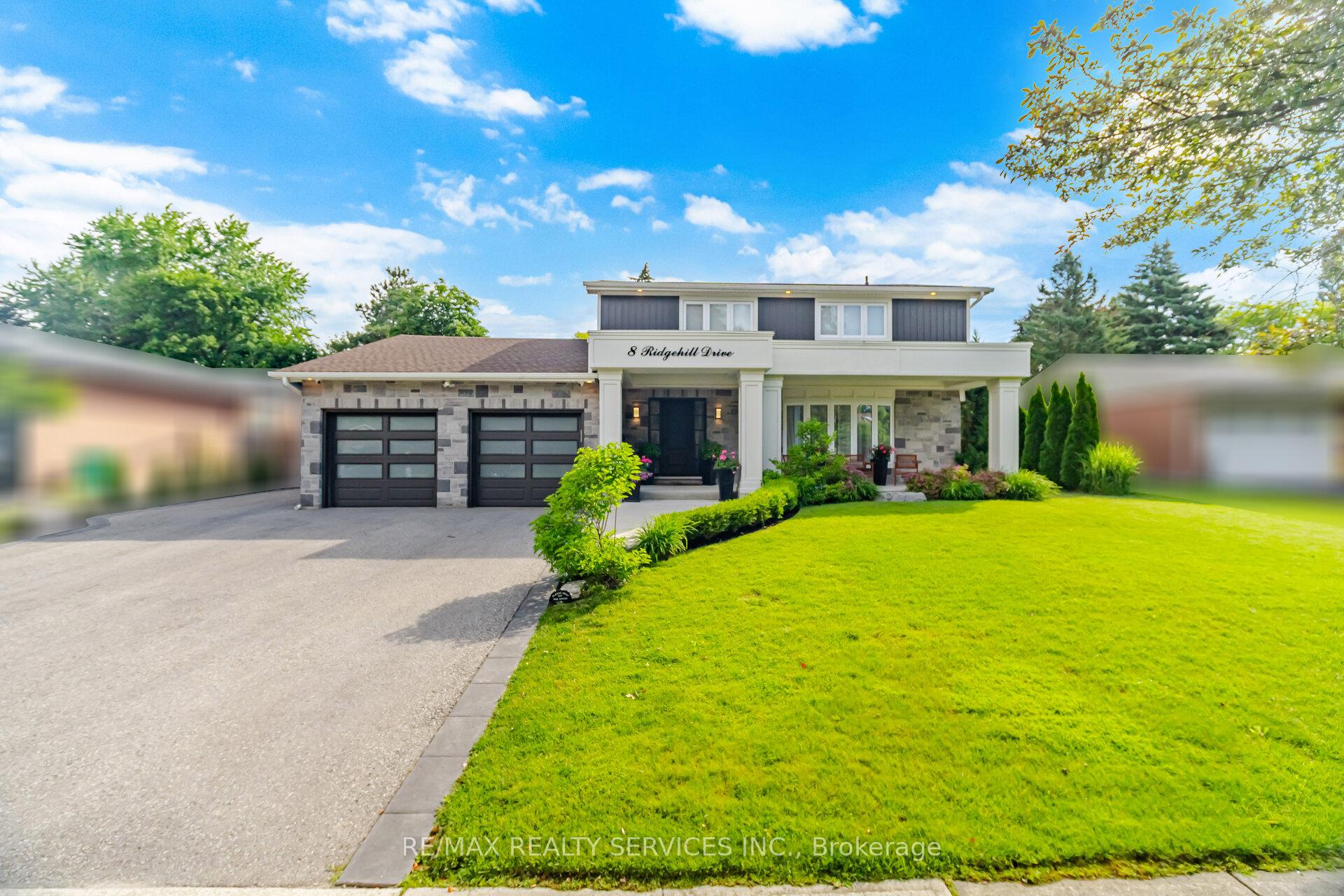 Photo 2 of 8 Ridgehill Drive, Brampton, Brampton South — HOMEH