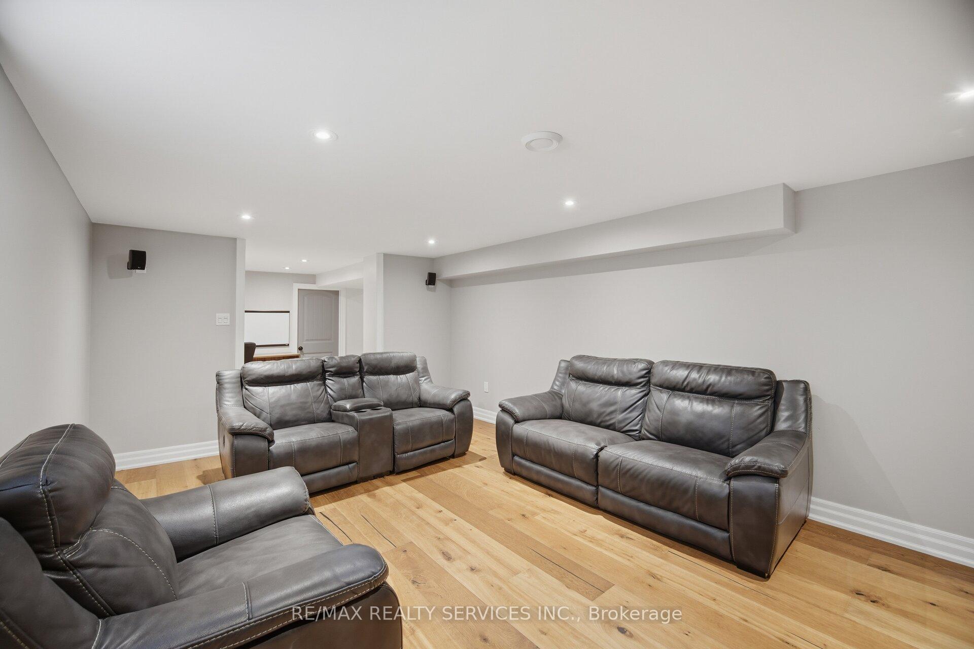 Photo 35 of 8 Ridgehill Drive, Brampton, Brampton South — HOMEH