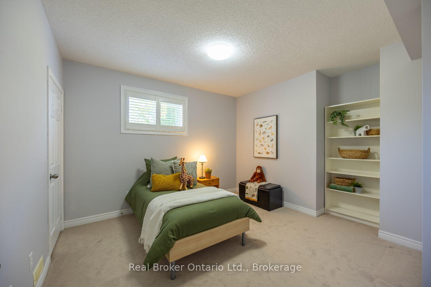 Photo 22 of 35 Argent Street, Clarington, Bowmanville — HOMEH
