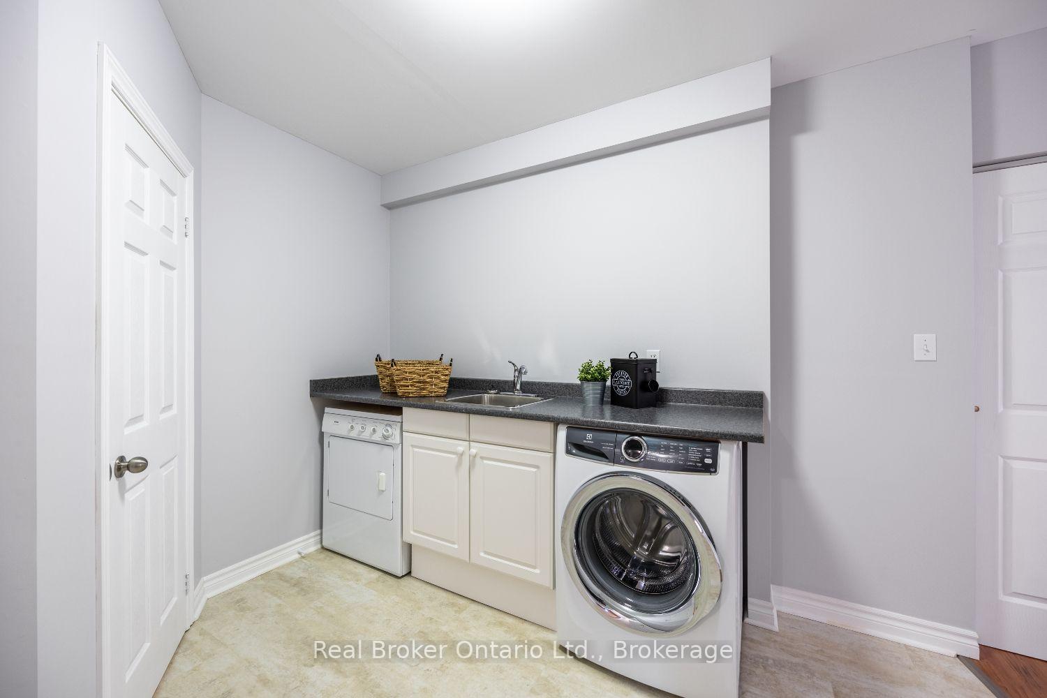 Photo 25 of 35 Argent Street, Clarington, Bowmanville — HOMEH
