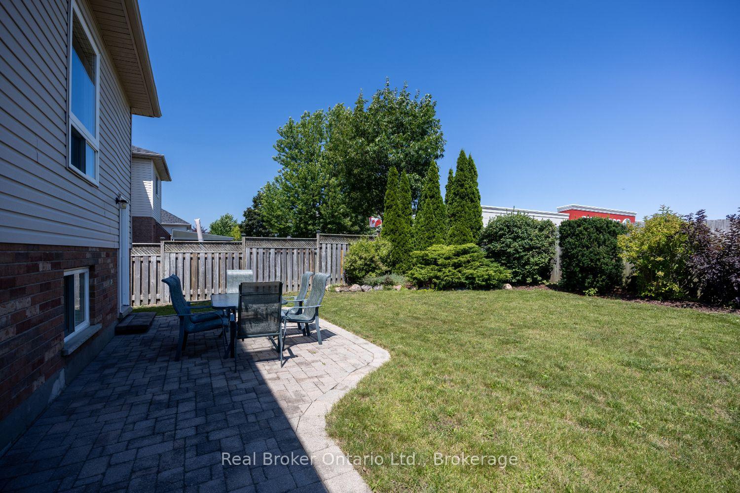 Photo 31 of 35 Argent Street, Clarington, Bowmanville — HOMEH