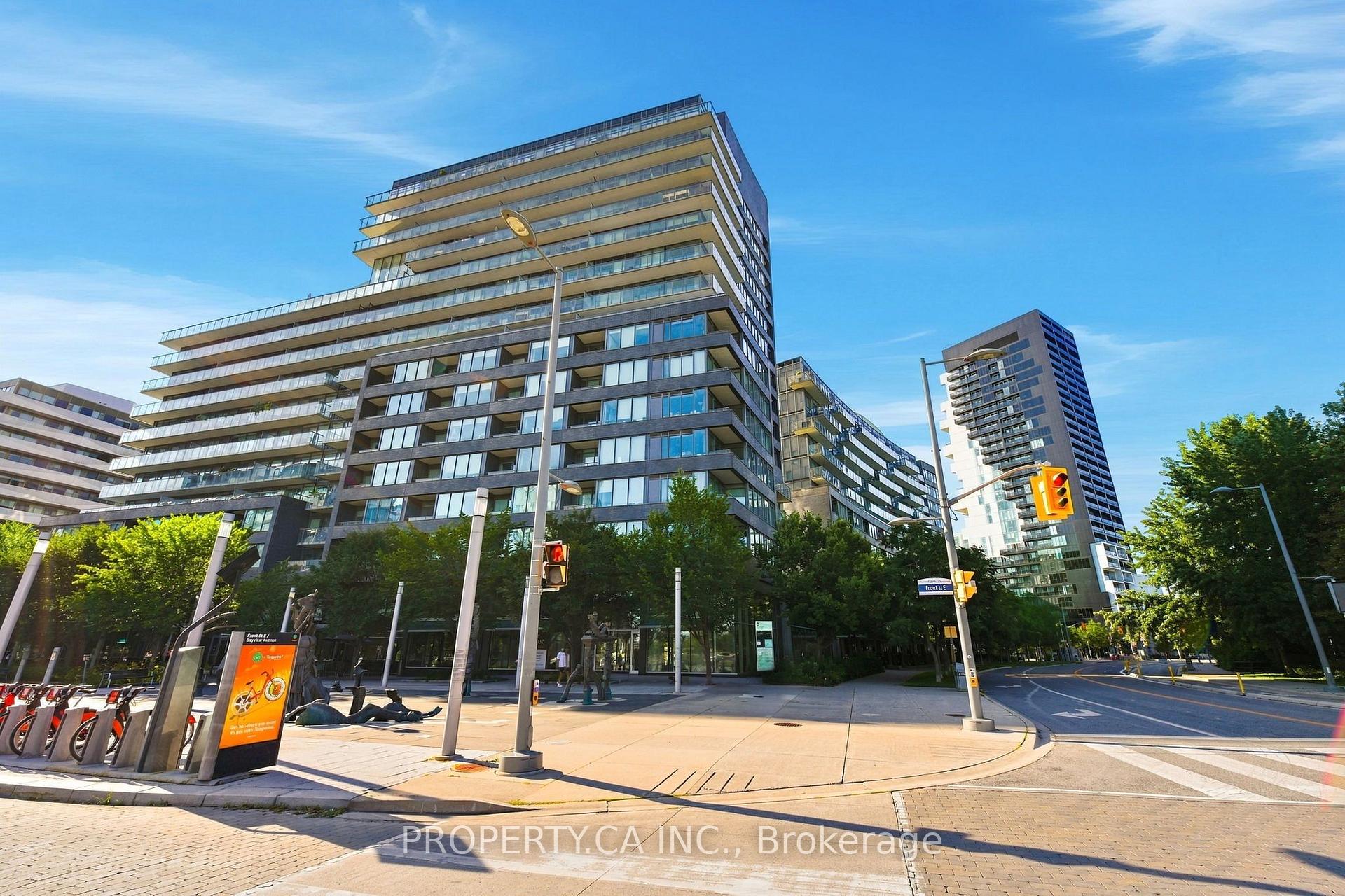 Photo 2 of Unit N-1004, 120 Bayview Avenue, Toronto, Waterfront Communities — HOMEH
