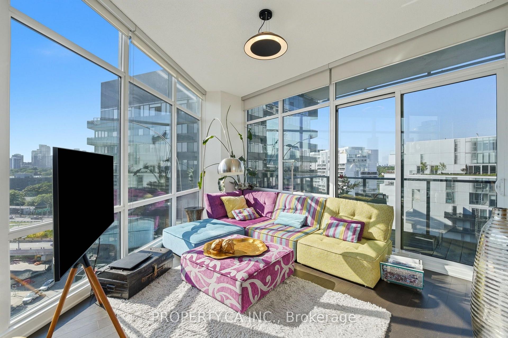Photo 9 of Unit N-1004, 120 Bayview Avenue, Toronto, Waterfront Communities — HOMEH