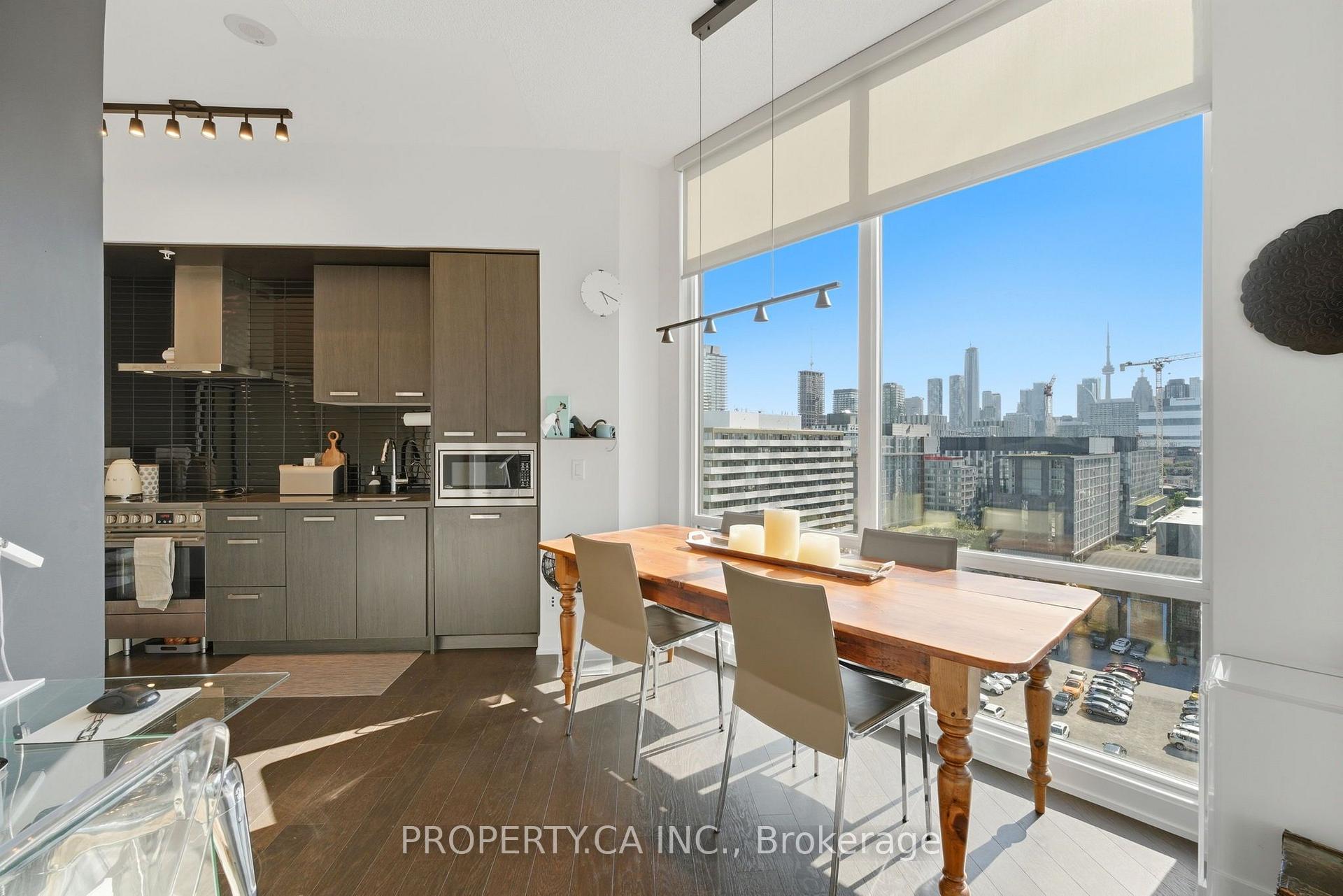 Photo 14 of Unit N-1004, 120 Bayview Avenue, Toronto, Waterfront Communities — HOMEH