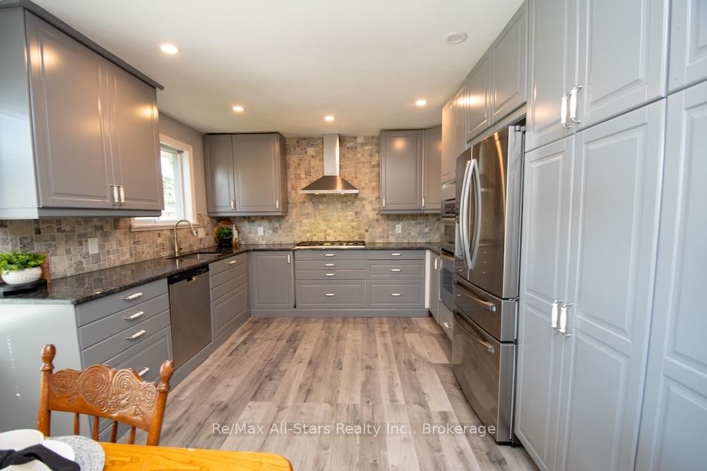 Photo 10 of 3 Daniel Court, Kawartha Lakes, Lindsay — HOMEH