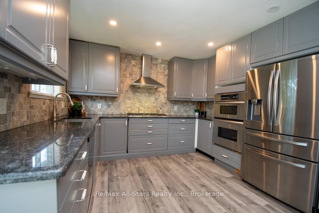 Photo 12 of 3 Daniel Court, Kawartha Lakes, Lindsay — HOMEH