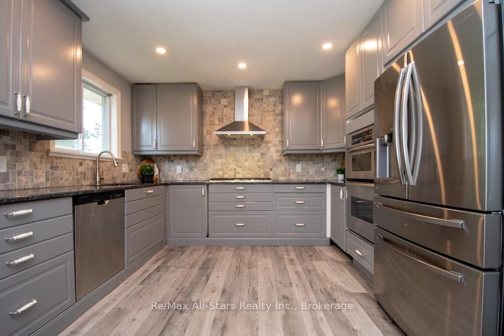 Photo 14 of 3 Daniel Court, Kawartha Lakes, Lindsay — HOMEH