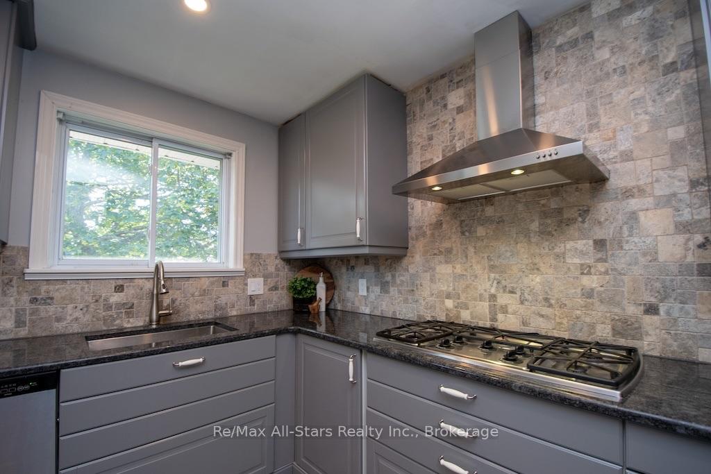 Photo 16 of 3 Daniel Court, Kawartha Lakes, Lindsay — HOMEH