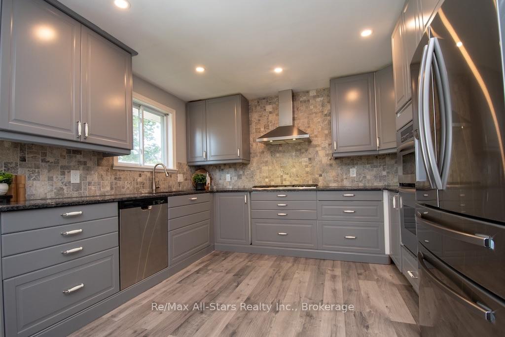 Photo 19 of 3 Daniel Court, Kawartha Lakes, Lindsay — HOMEH