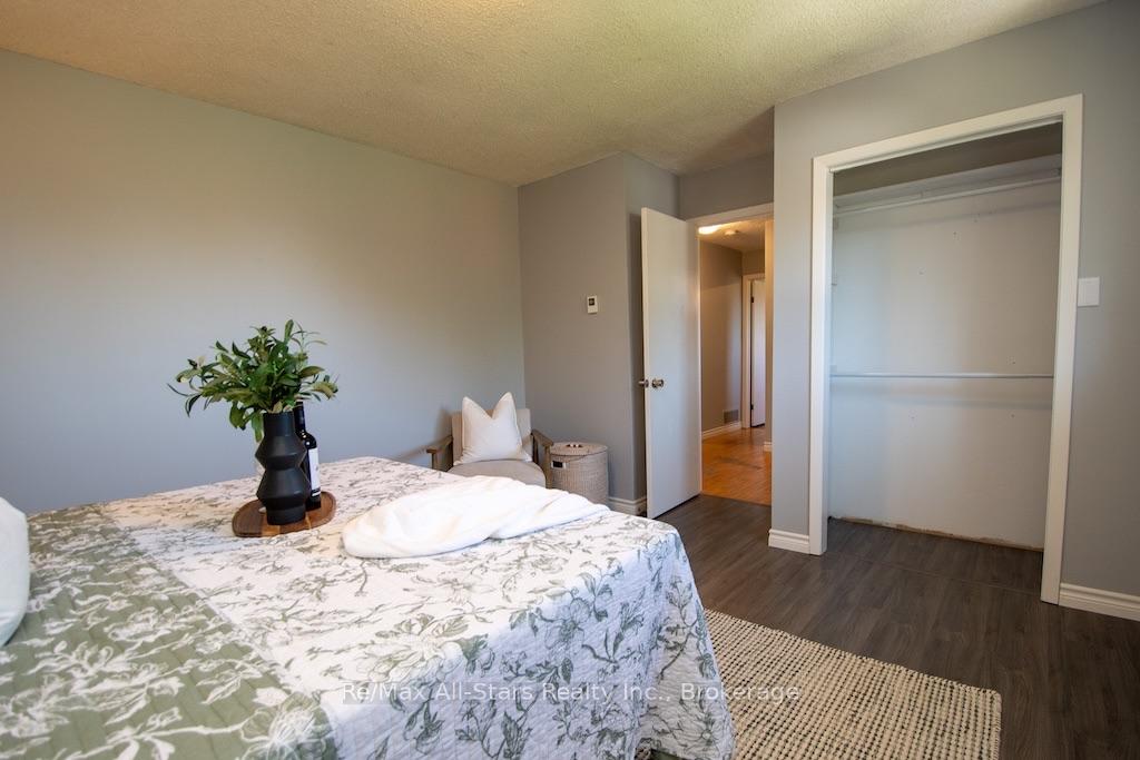 Photo 23 of 3 Daniel Court, Kawartha Lakes, Lindsay — HOMEH