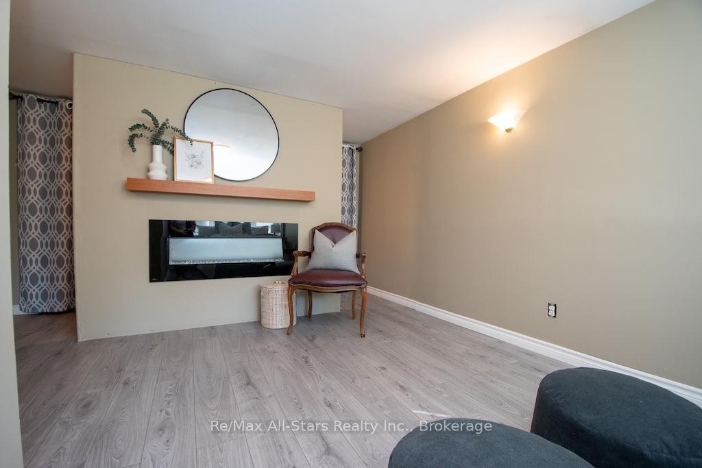 Photo 34 of 3 Daniel Court, Kawartha Lakes, Lindsay — HOMEH