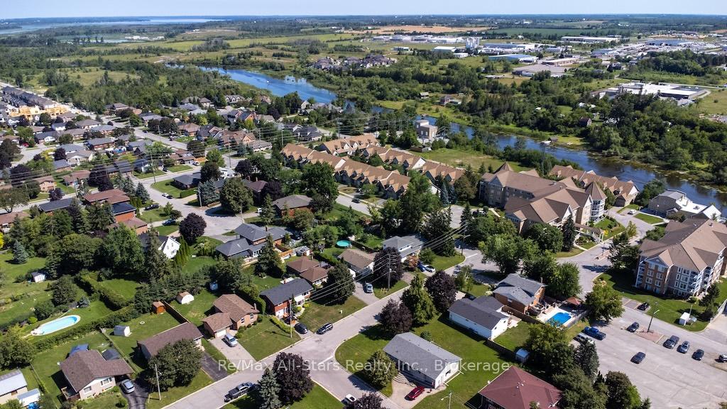 Photo 39 of 3 Daniel Court, Kawartha Lakes, Lindsay — HOMEH