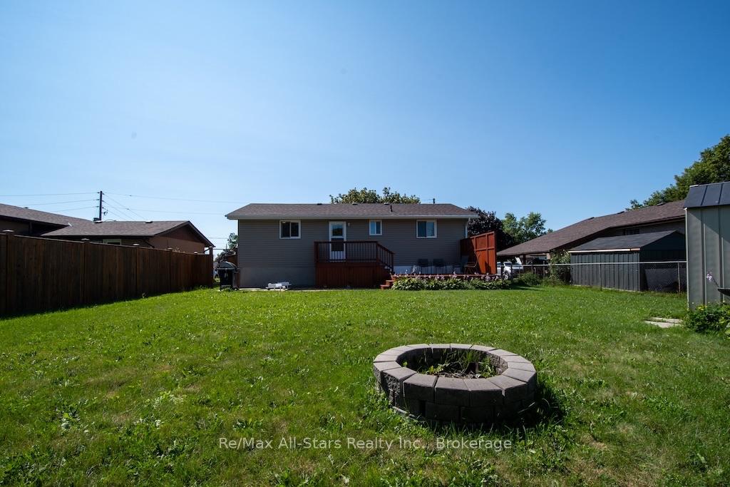 Photo 44 of 3 Daniel Court, Kawartha Lakes, Lindsay — HOMEH