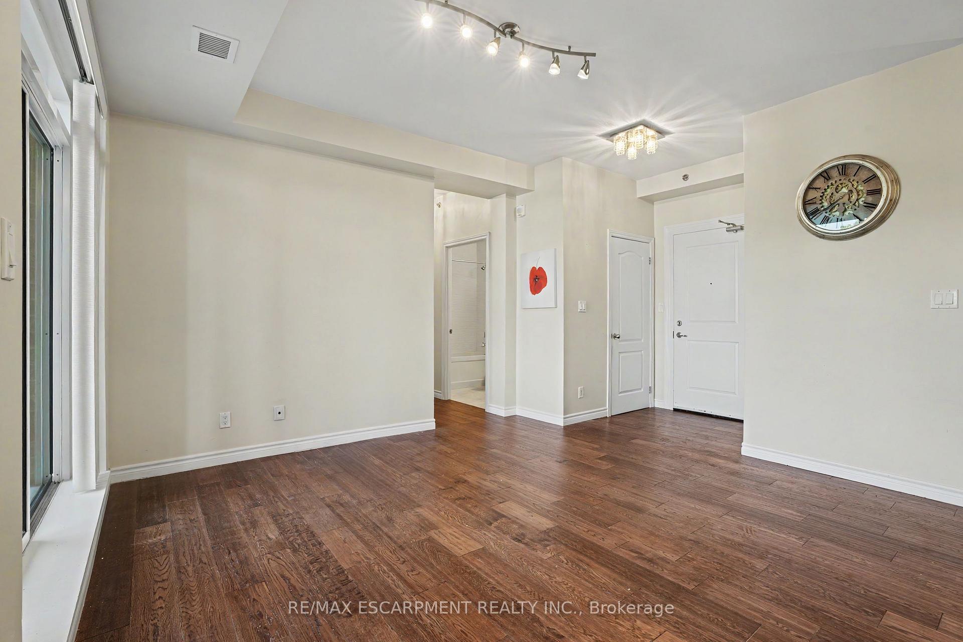 Photo 7 of Unit 206, 34 Plains Road E, Burlington, LaSalle — HOMEH