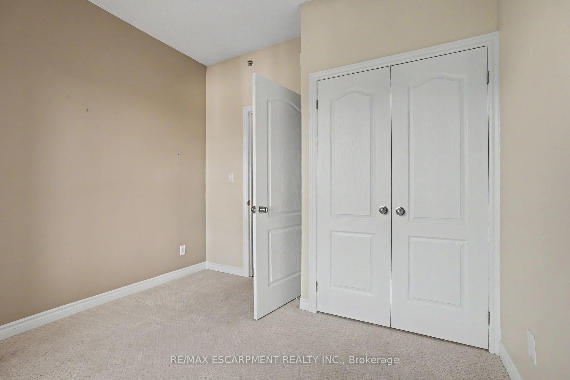Photo 20 of Unit 206, 34 Plains Road E, Burlington, LaSalle — HOMEH