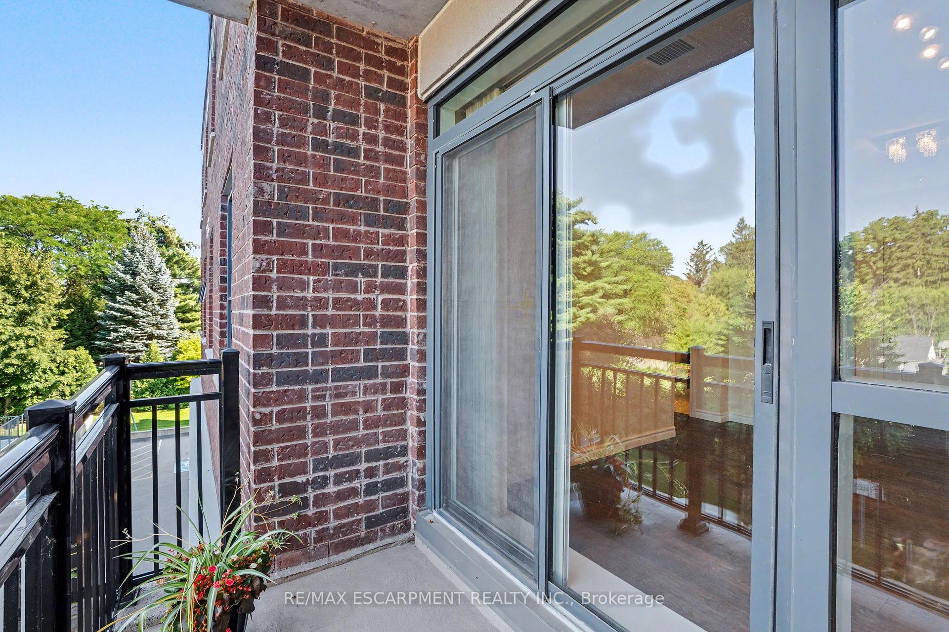 Photo 23 of Unit 206, 34 Plains Road E, Burlington, LaSalle — HOMEH
