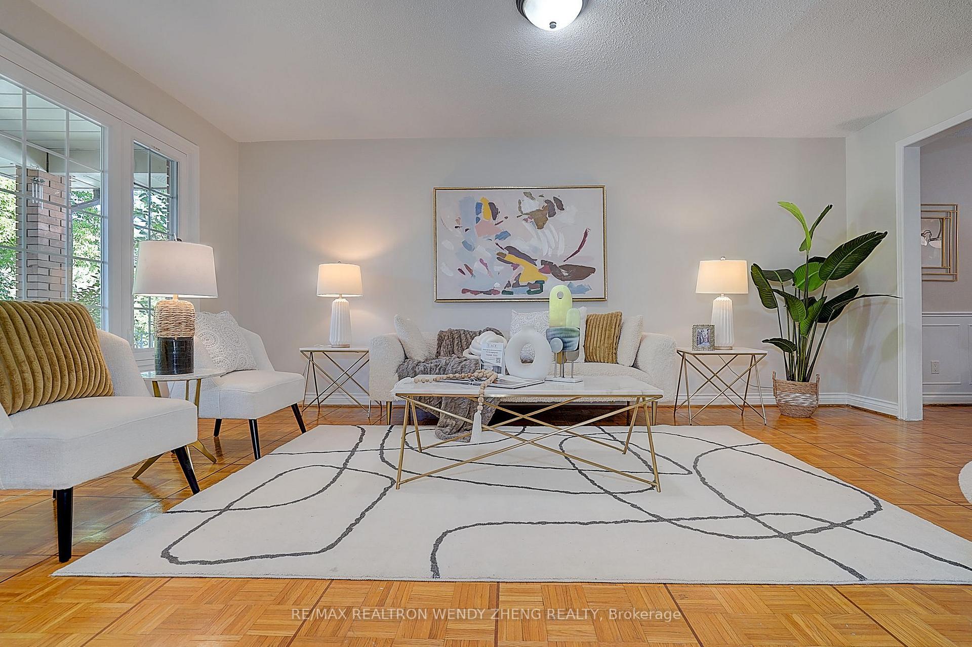 Photo 2 of 118 Henderson Avenue, Markham, Thornhill — HOMEH