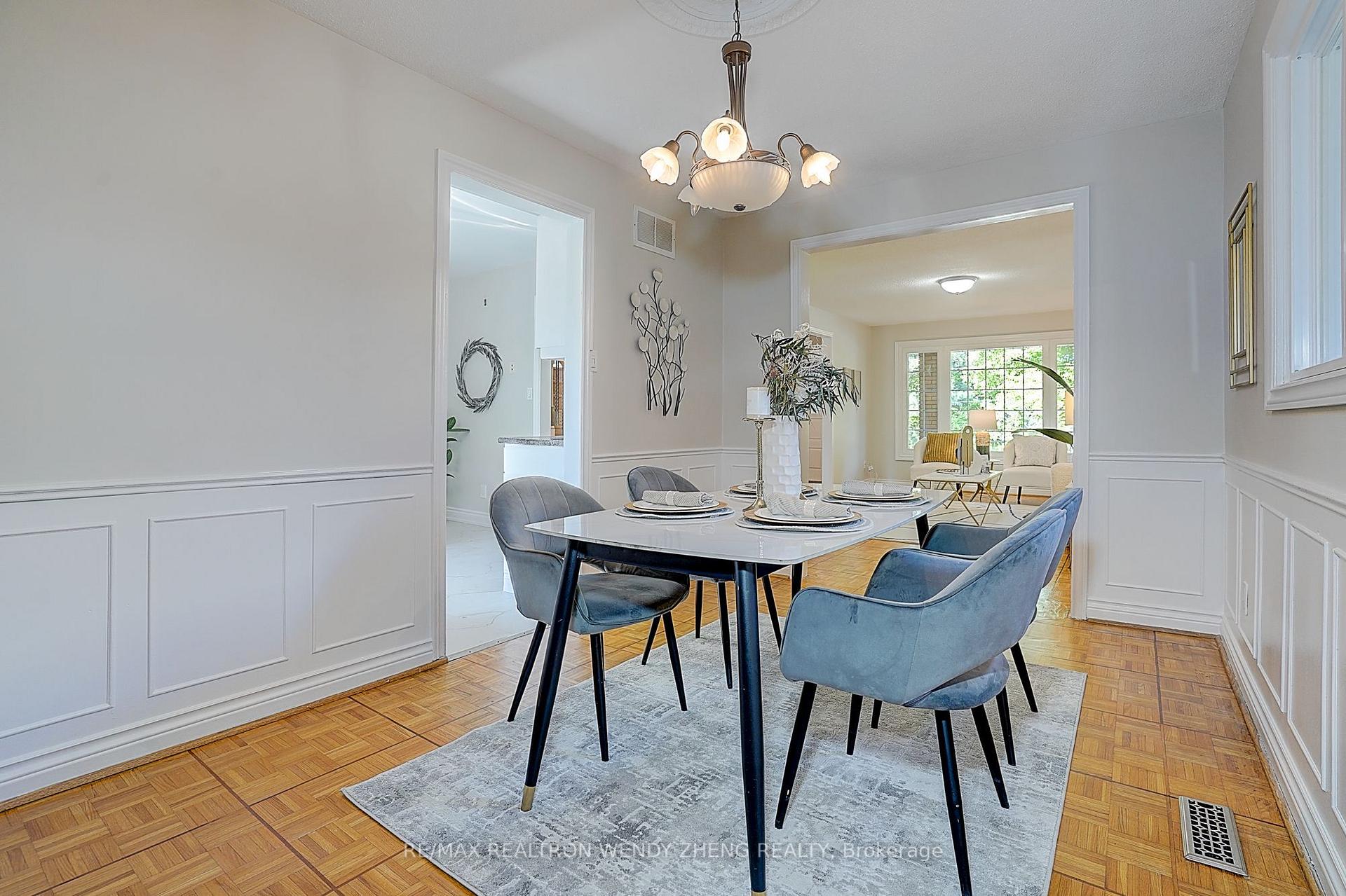 Photo 14 of 118 Henderson Avenue, Markham, Thornhill — HOMEH