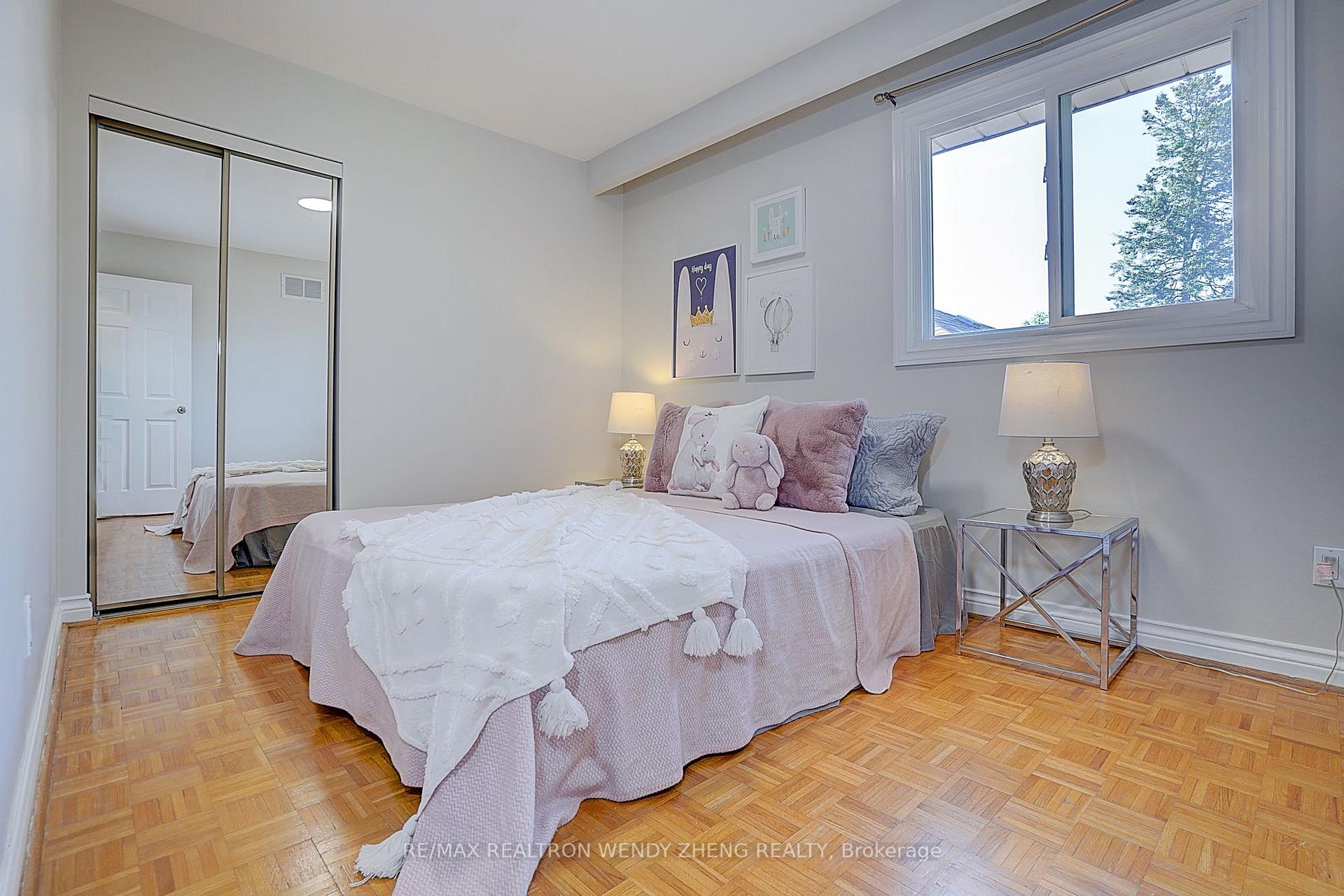 Photo 19 of 118 Henderson Avenue, Markham, Thornhill — HOMEH