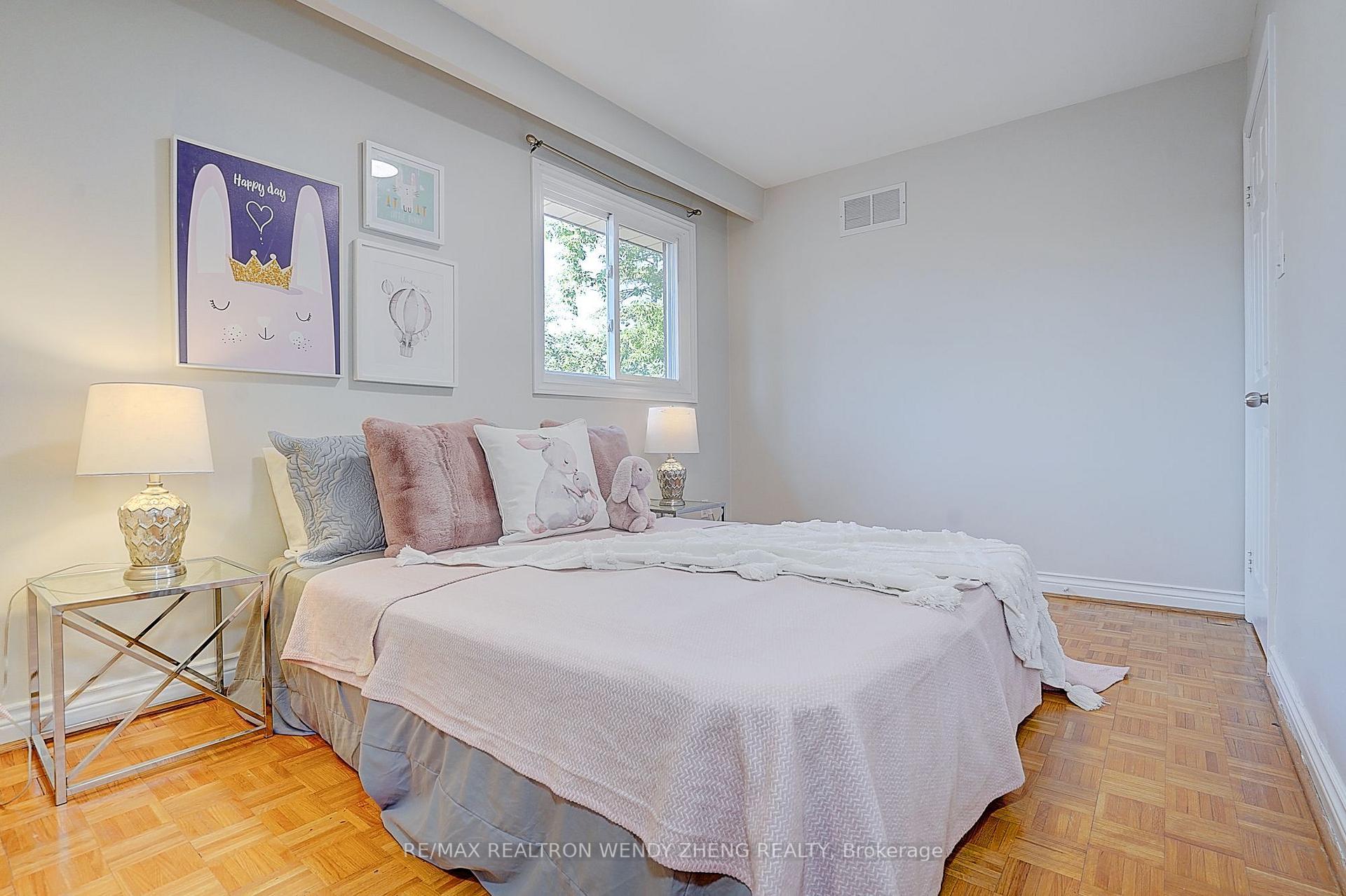 Photo 20 of 118 Henderson Avenue, Markham, Thornhill — HOMEH