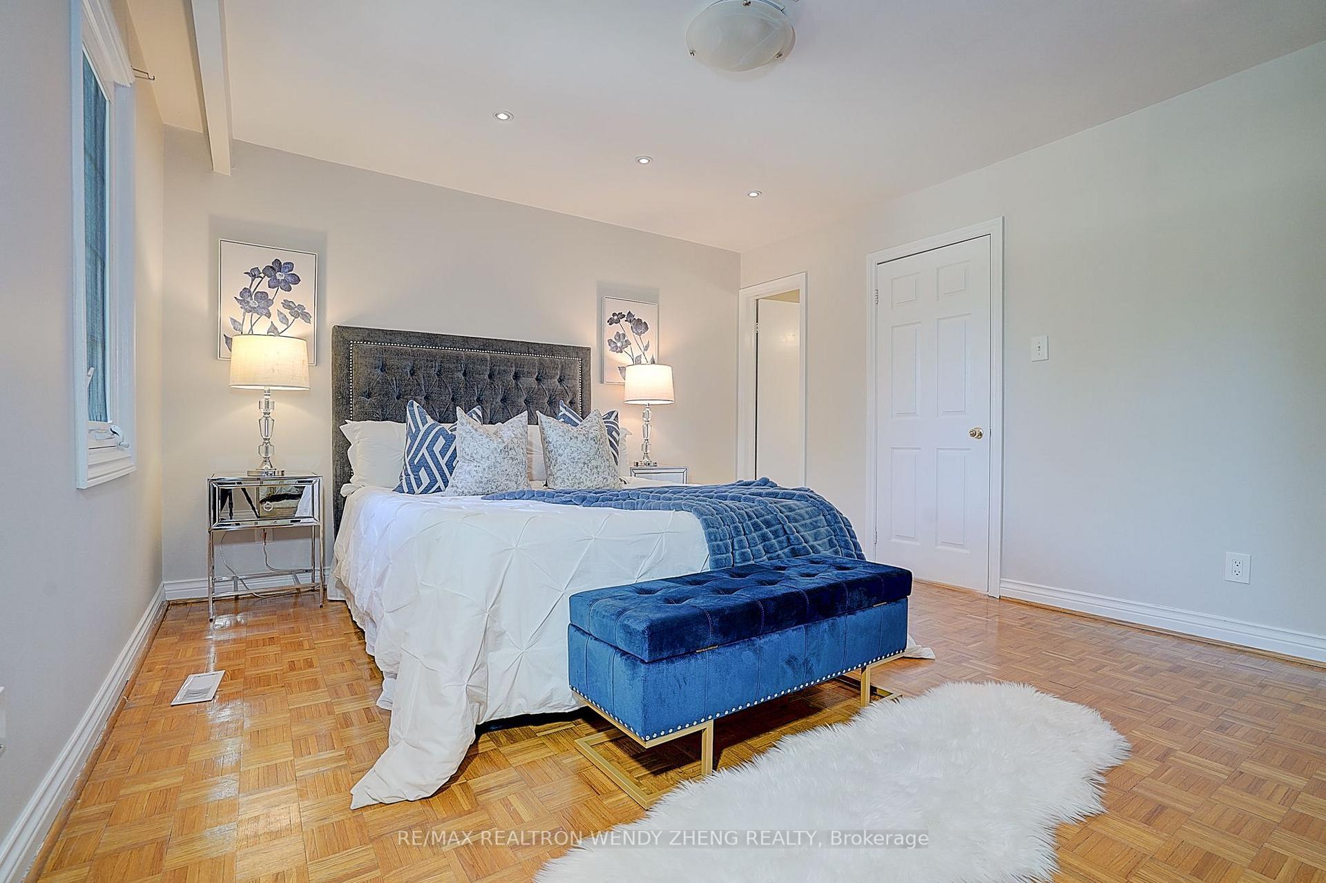 Photo 22 of 118 Henderson Avenue, Markham, Thornhill — HOMEH