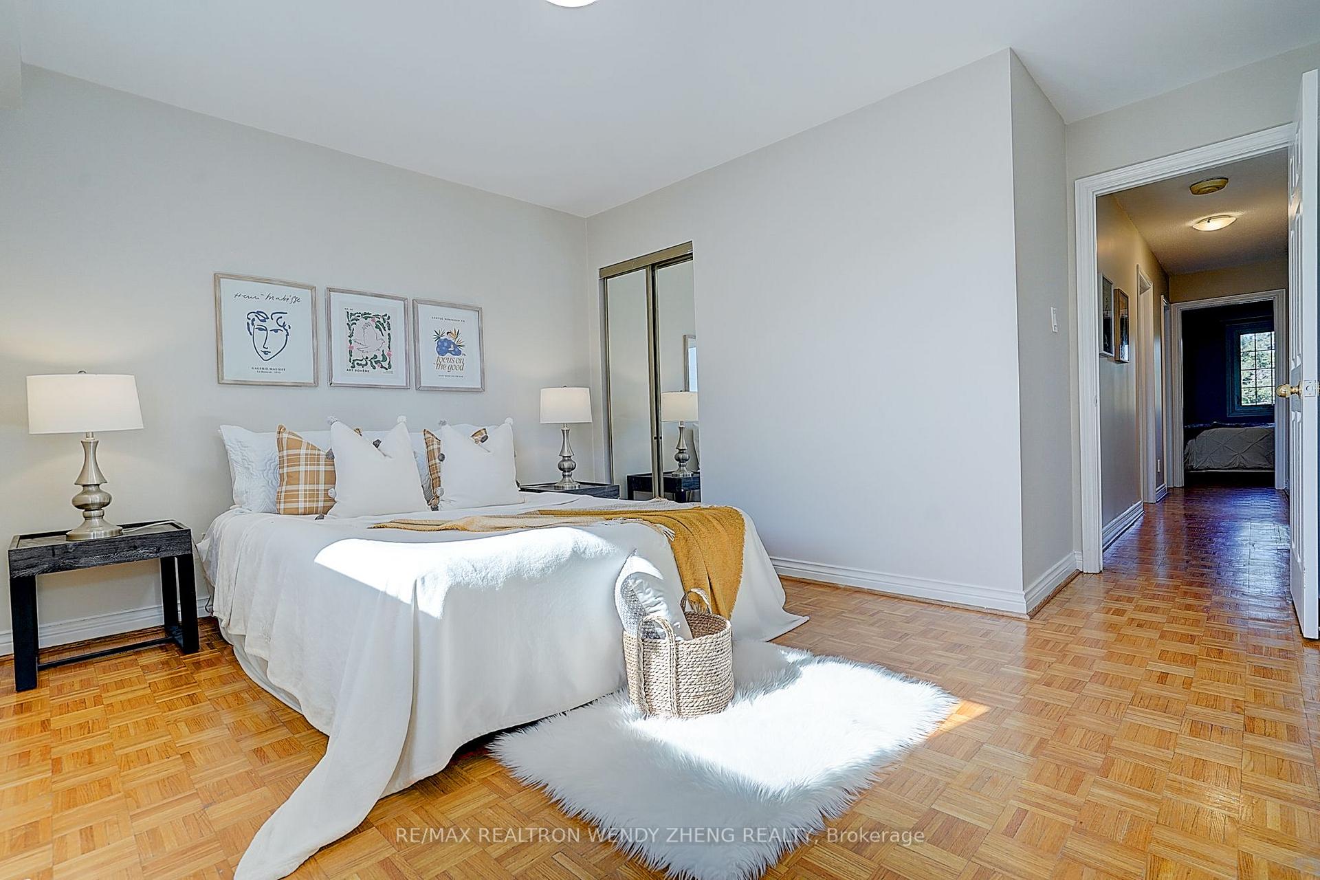 Photo 27 of 118 Henderson Avenue, Markham, Thornhill — HOMEH