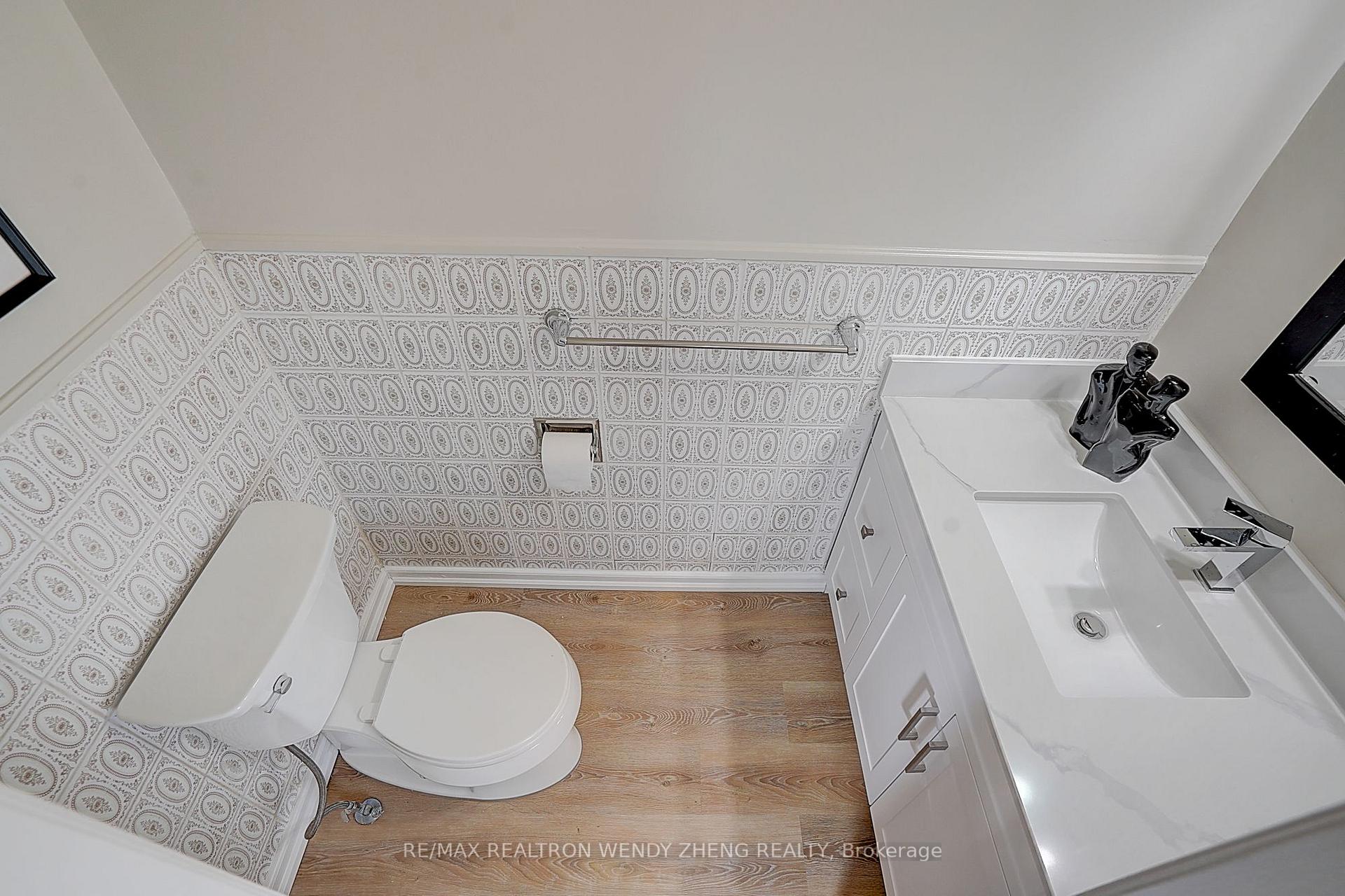 Photo 38 of 118 Henderson Avenue, Markham, Thornhill — HOMEH