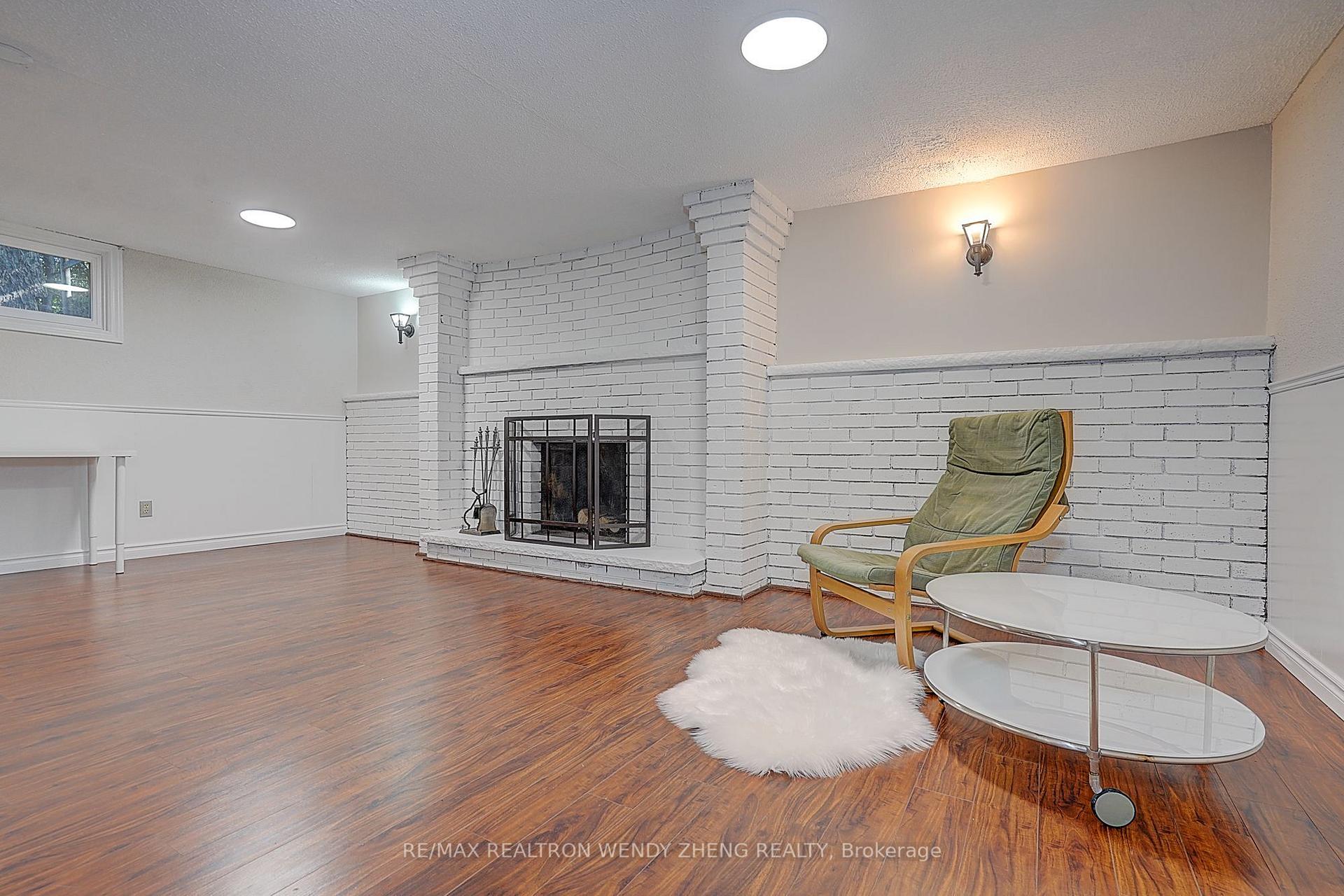 Photo 39 of 118 Henderson Avenue, Markham, Thornhill — HOMEH