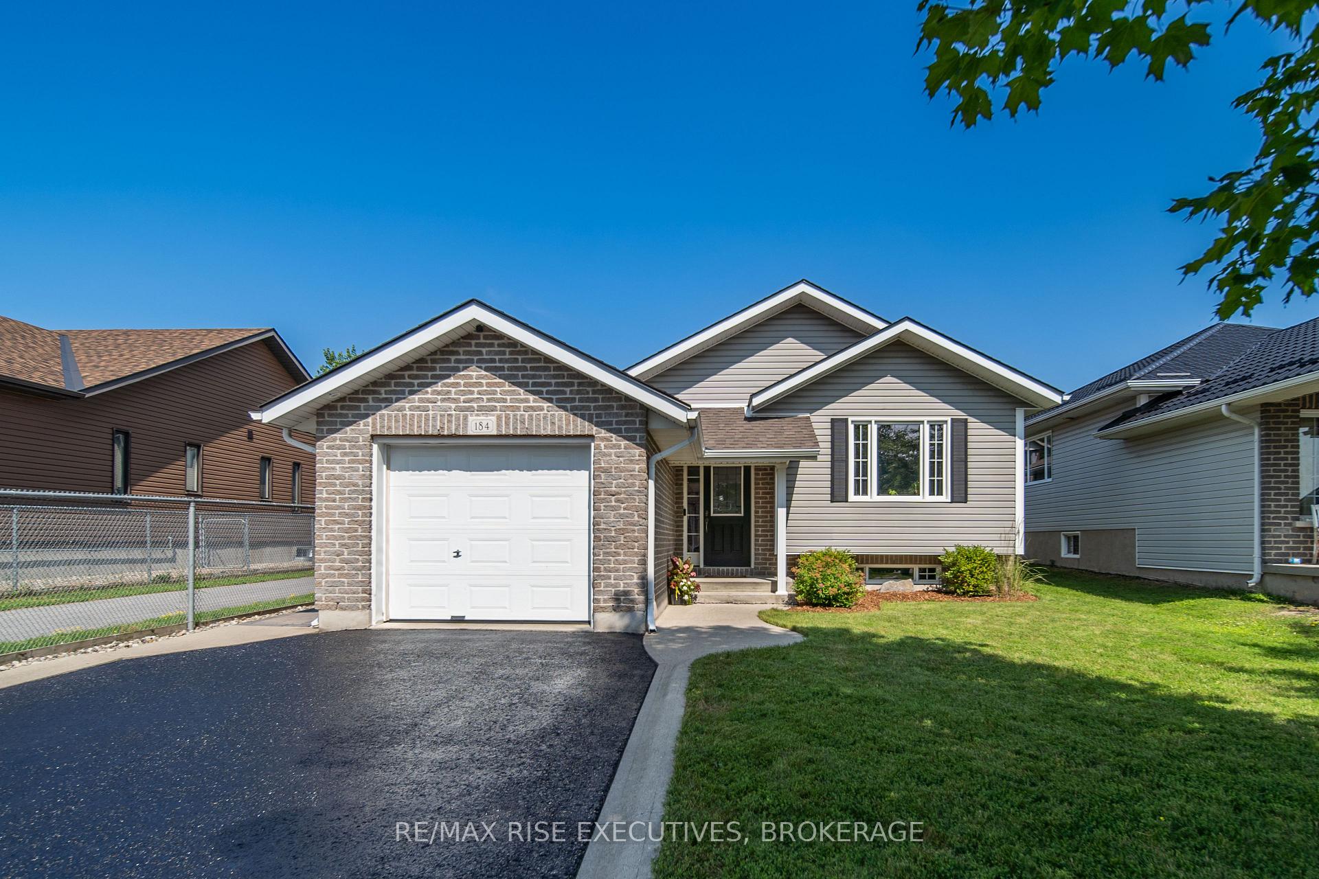 Photo 1 of 184 MacDougall Drive, Loyalist, Amherstview — HOMEH