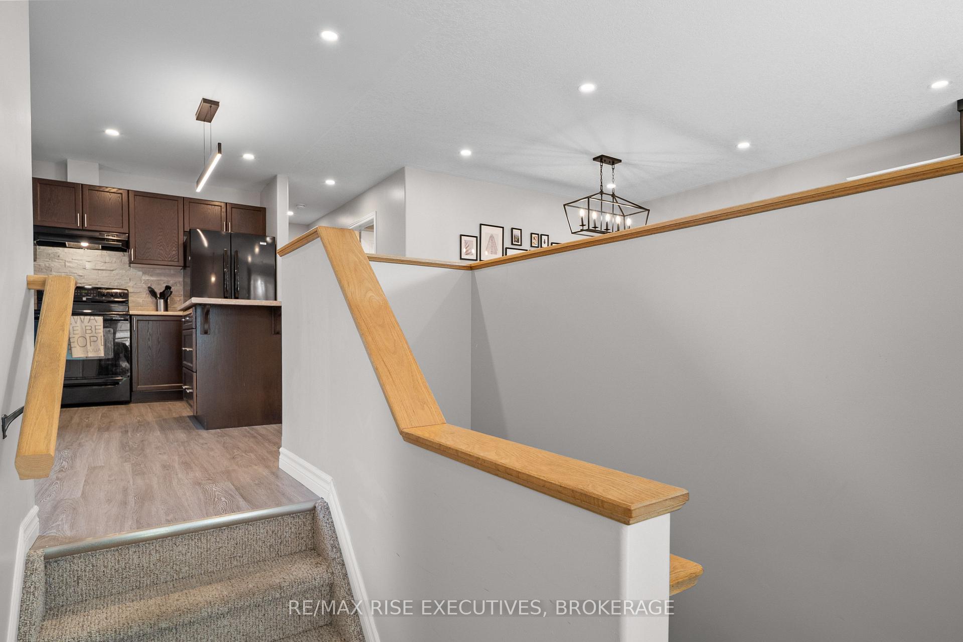 Photo 4 of 184 MacDougall Drive, Loyalist, Amherstview — HOMEH