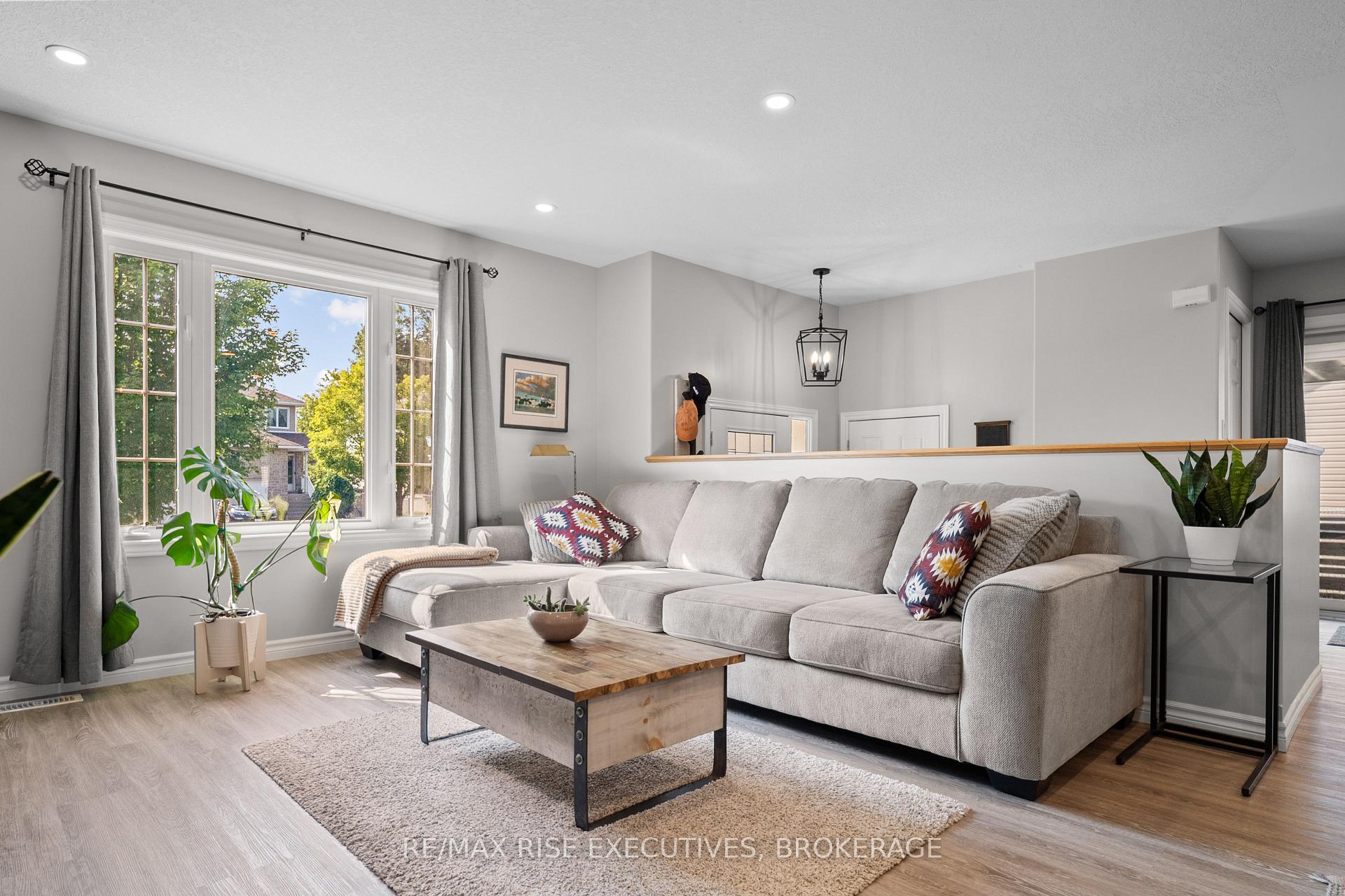 Photo 7 of 184 MacDougall Drive, Loyalist, Amherstview — HOMEH