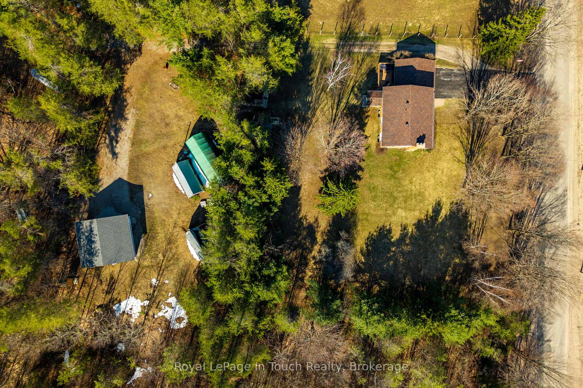 Photo 12 of 756 Champlain Road, Tiny, Rural Tiny — HOMEH