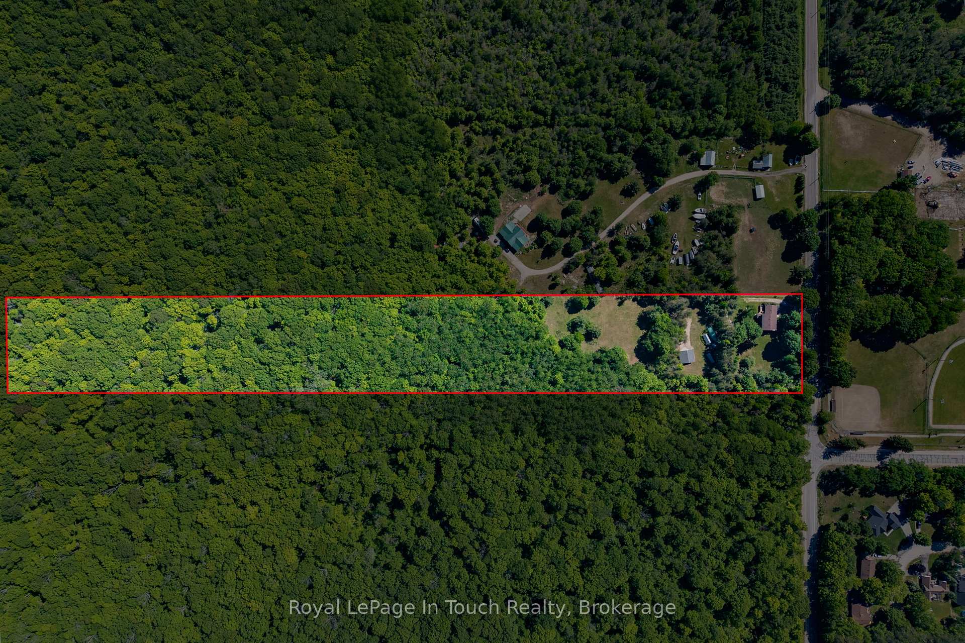 Photo 16 of 756 Champlain Road, Tiny, Rural Tiny — HOMEH