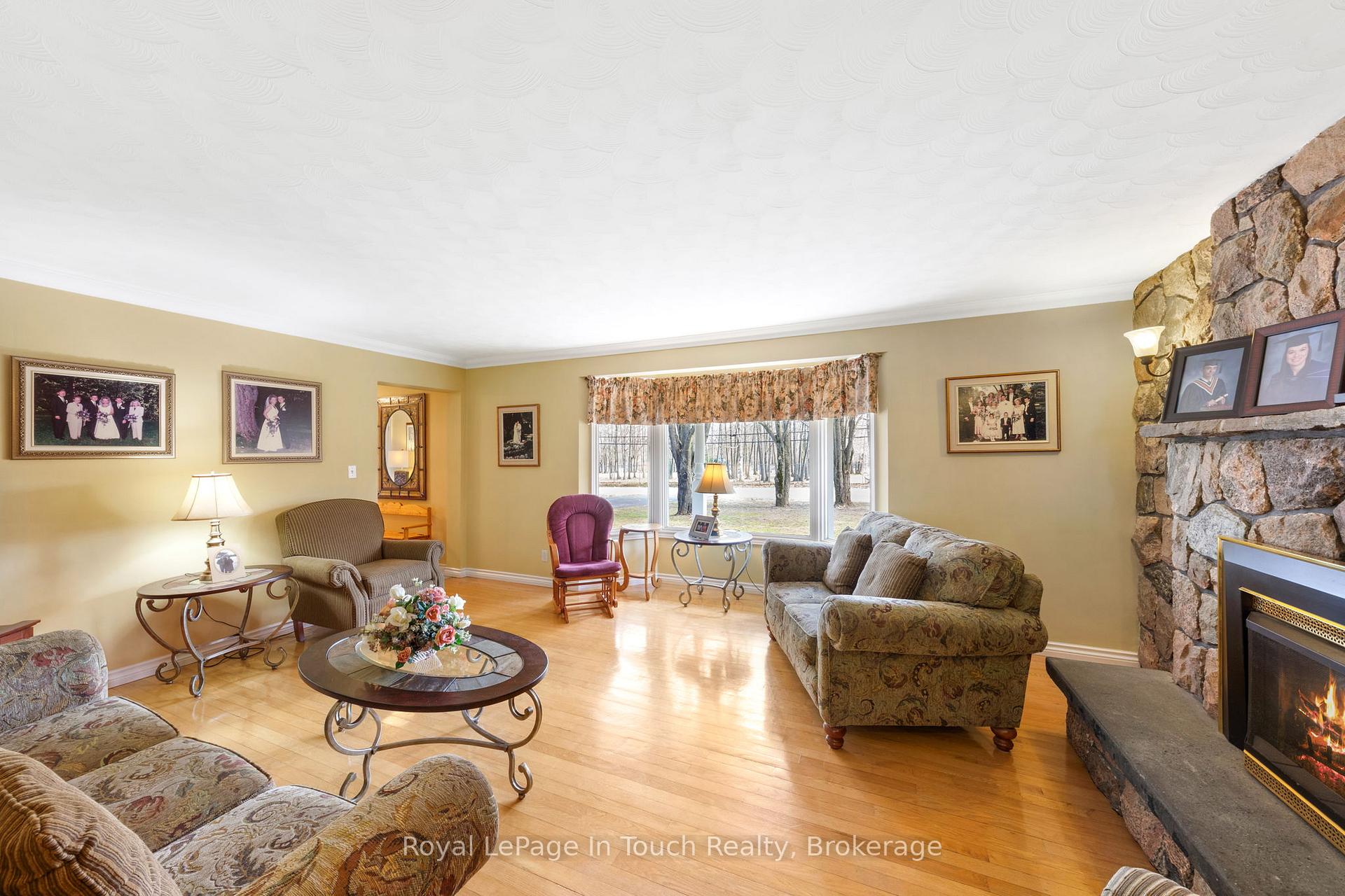 Photo 23 of 756 Champlain Road, Tiny, Rural Tiny — HOMEH