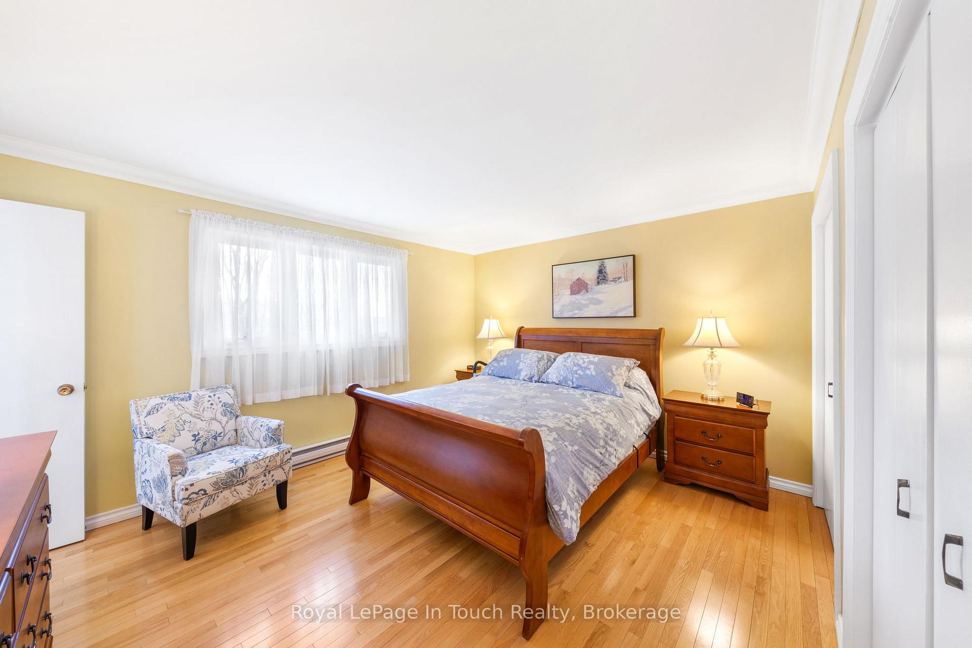 Photo 31 of 756 Champlain Road, Tiny, Rural Tiny — HOMEH