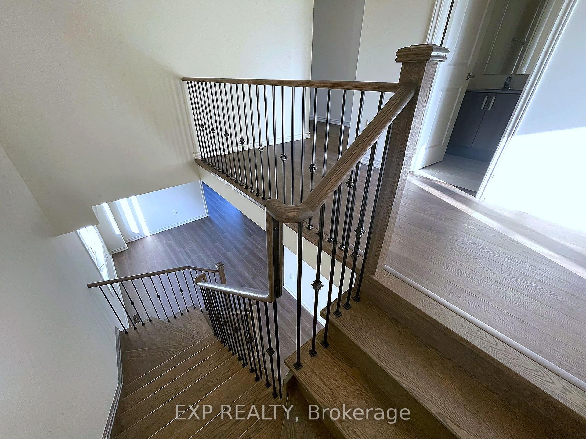 Photo 9 of 62 Donald Cameron Crescent, Clarington, Courtice — HOMEH