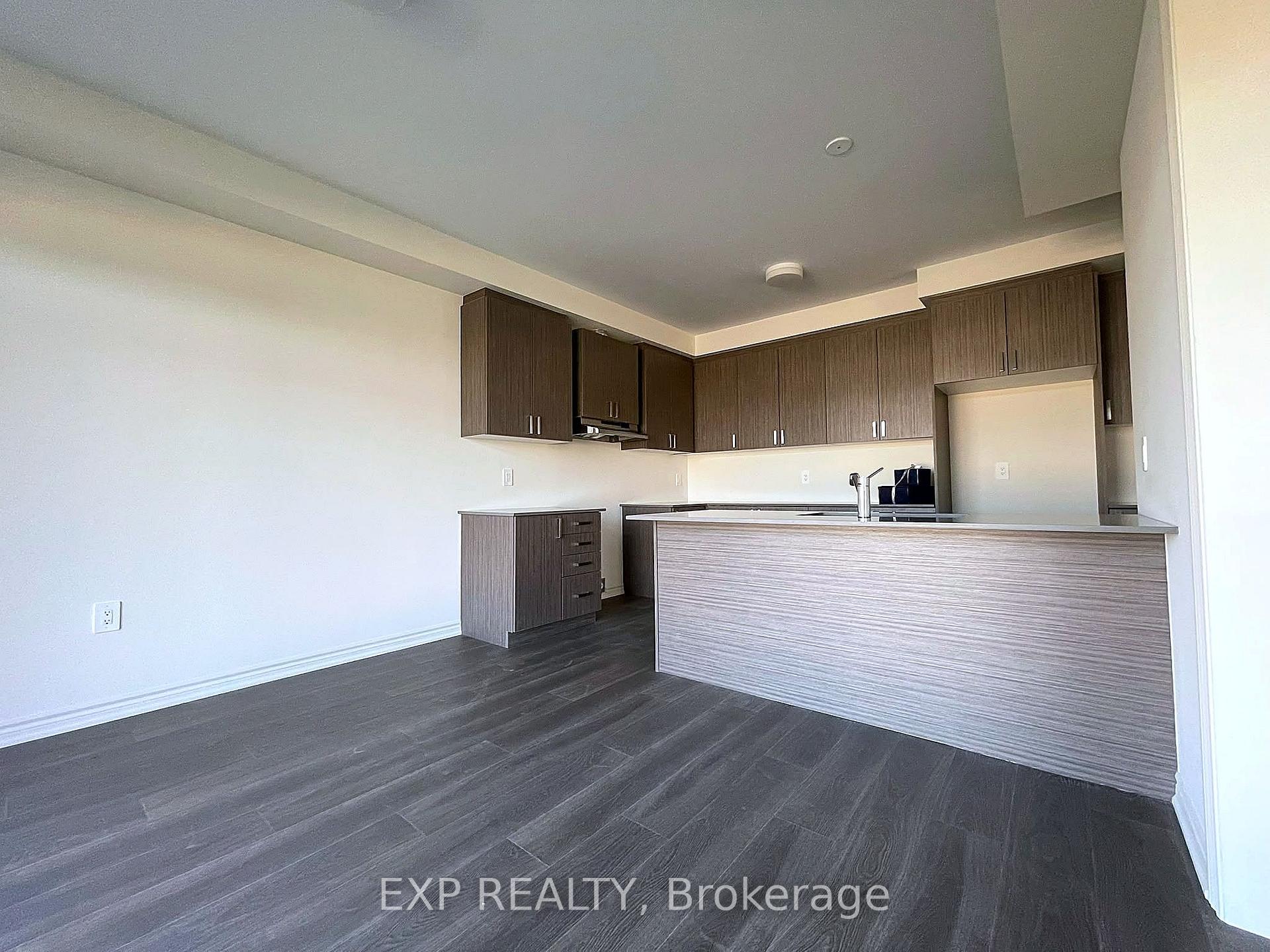 Photo 17 of 62 Donald Cameron Crescent, Clarington, Courtice — HOMEH