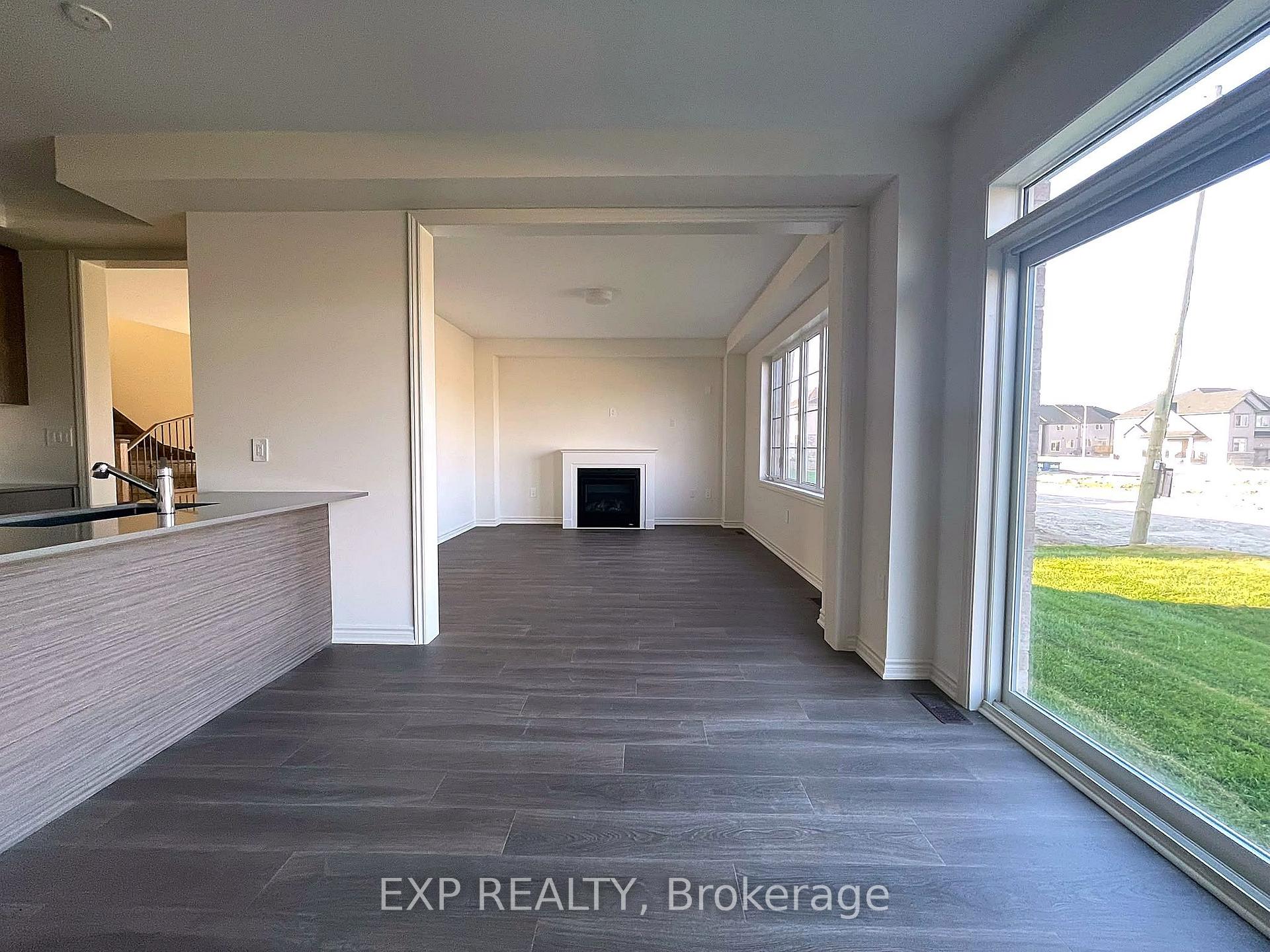 Photo 23 of 62 Donald Cameron Crescent, Clarington, Courtice — HOMEH