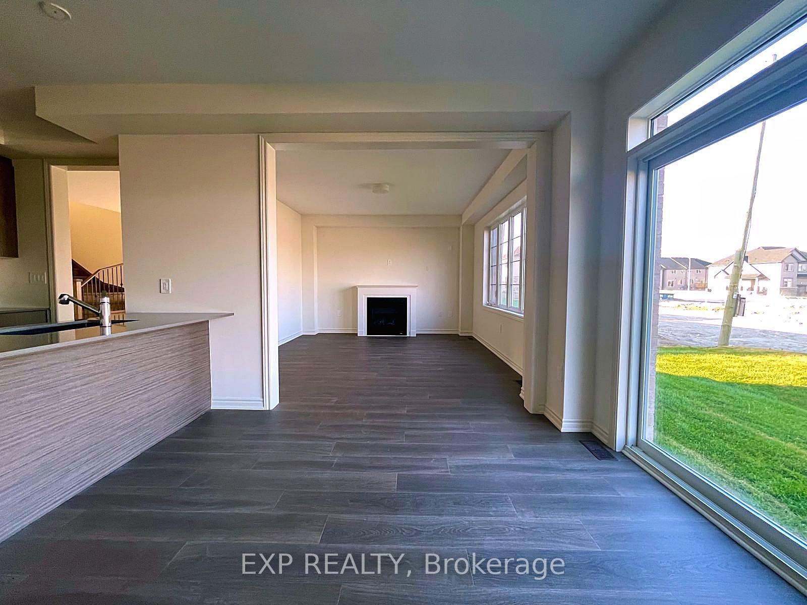 Photo 22 of 62 Donald Cameron Crescent, Clarington, Courtice — HOMEH