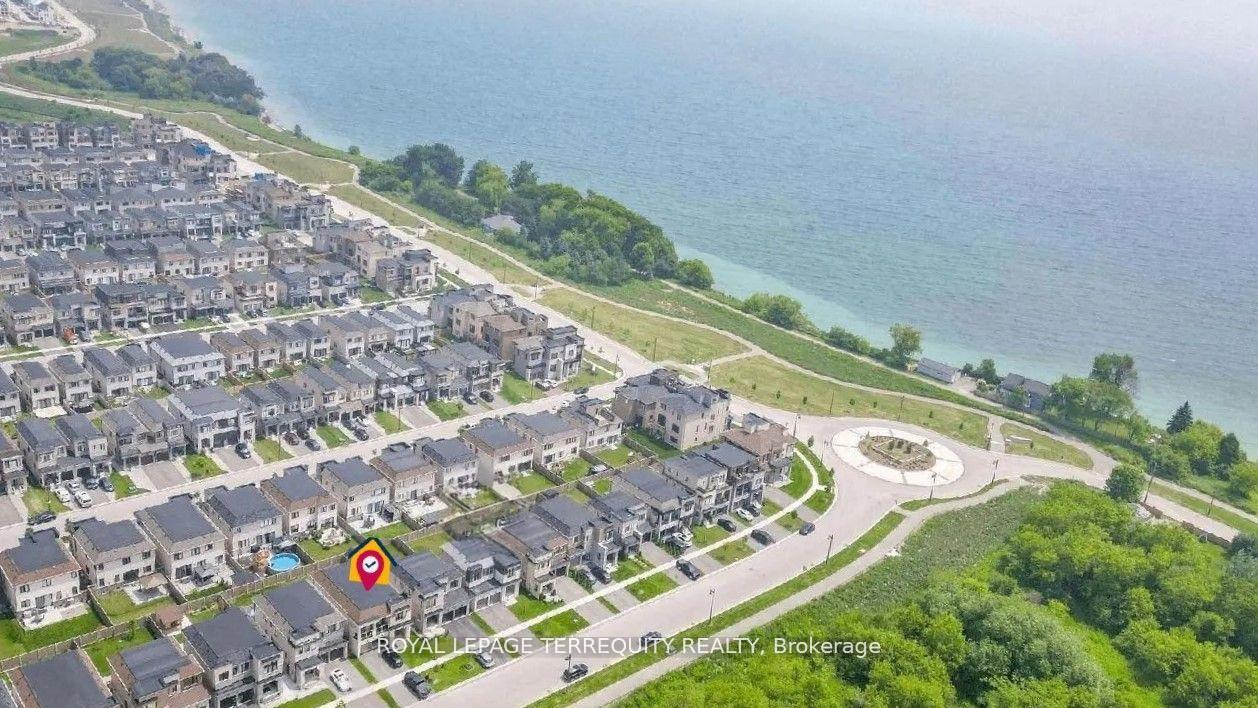 Photo 2 of 137 East Shore Drive, Clarington, Bowmanville — HOMEH