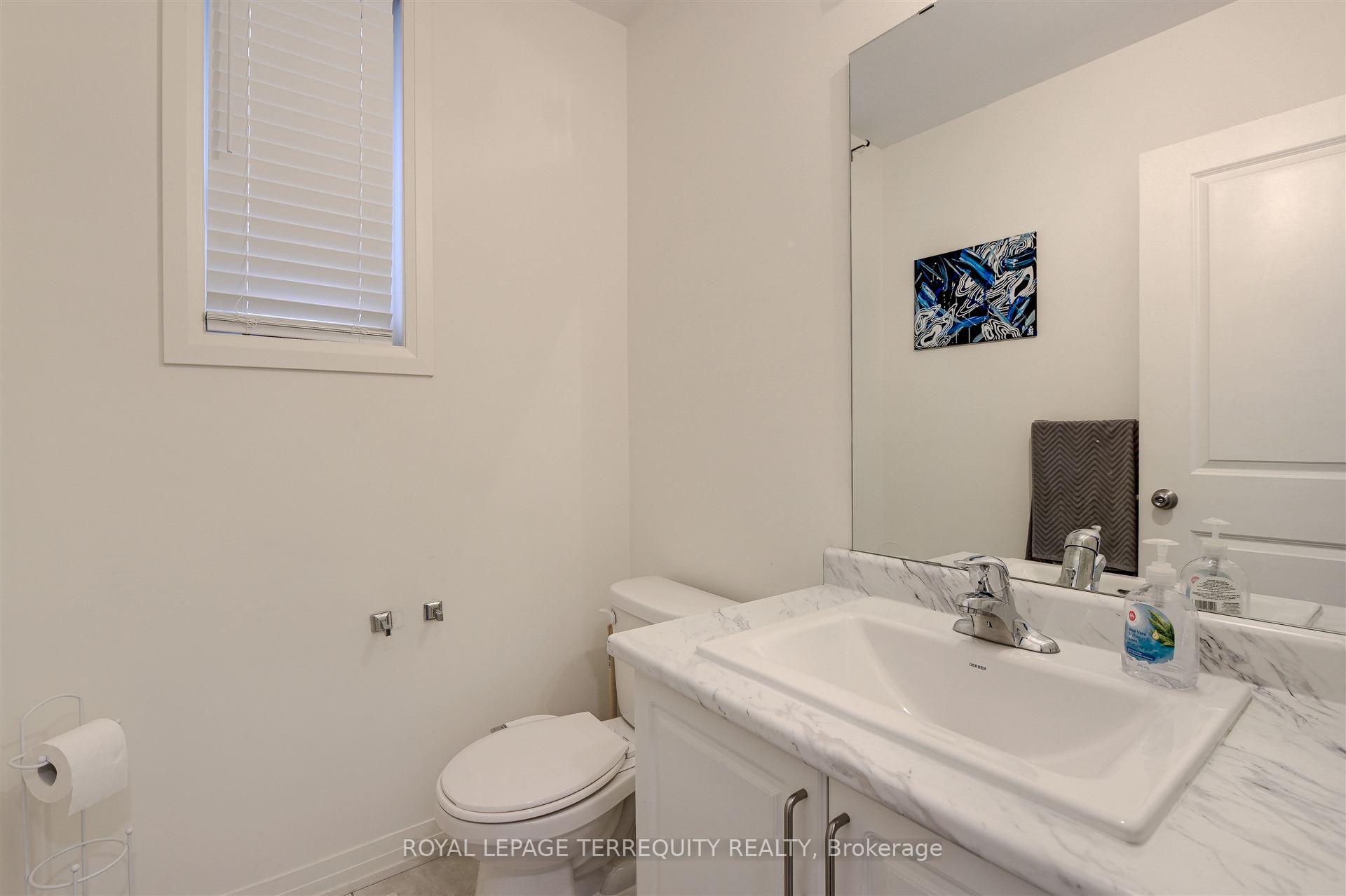 Photo 19 of 137 East Shore Drive, Clarington, Bowmanville — HOMEH