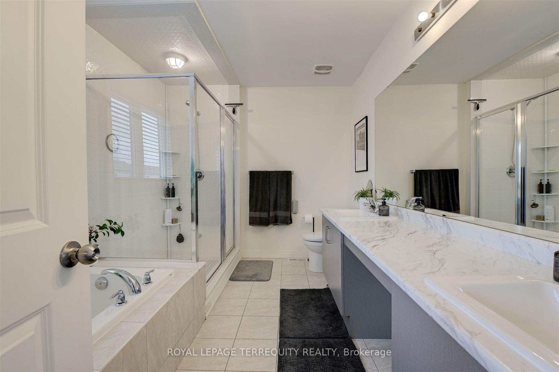 Photo 26 of 137 East Shore Drive, Clarington, Bowmanville — HOMEH