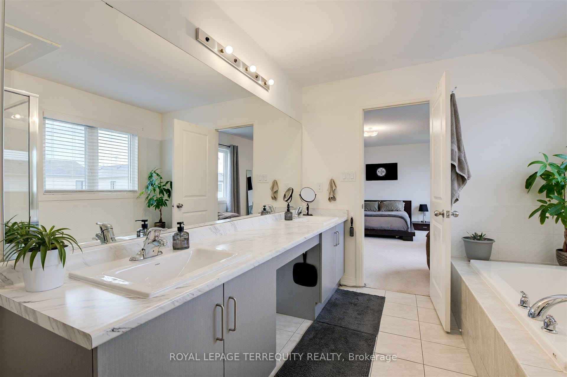 Photo 27 of 137 East Shore Drive, Clarington, Bowmanville — HOMEH