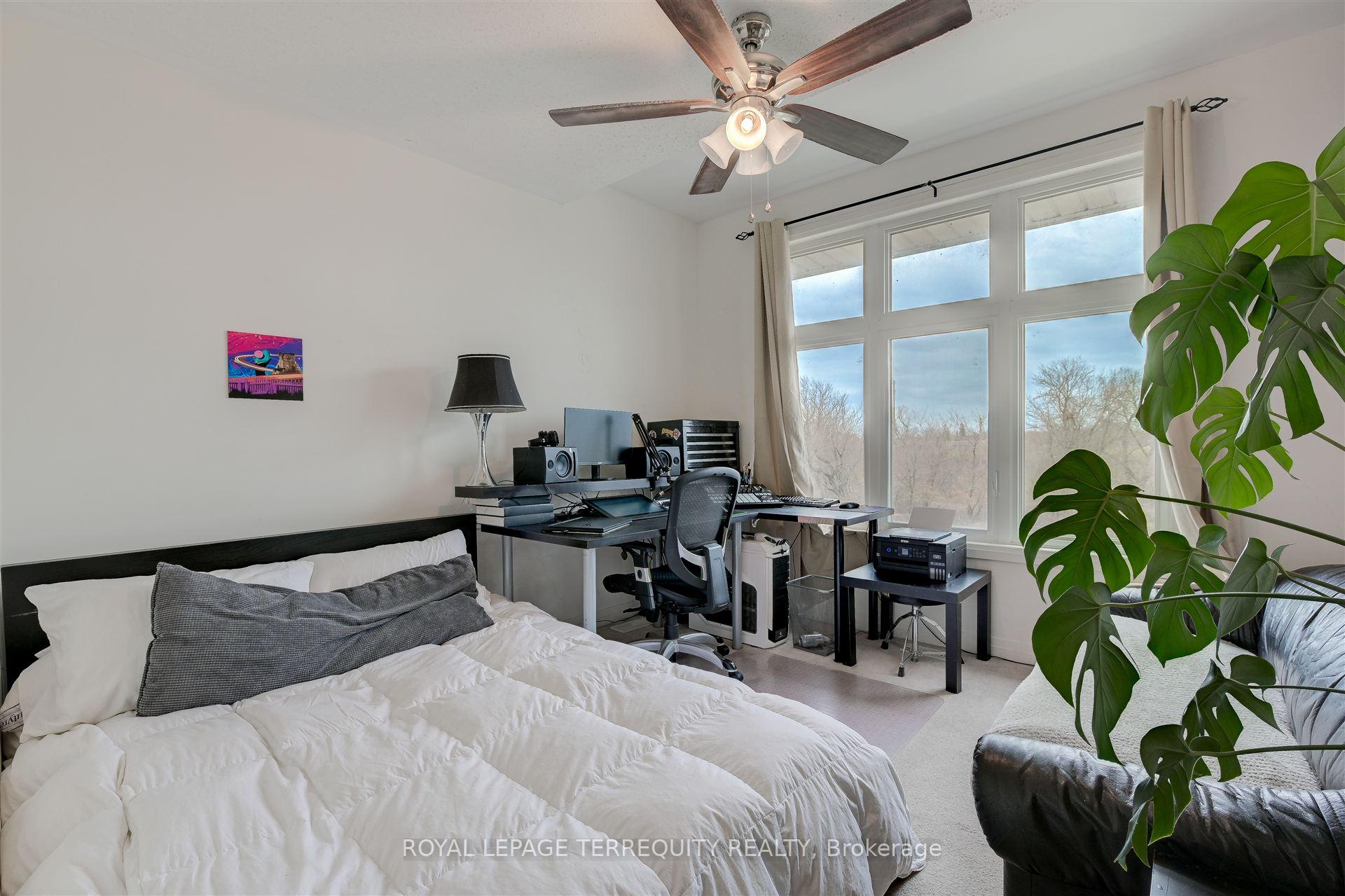 Photo 28 of 137 East Shore Drive, Clarington, Bowmanville — HOMEH