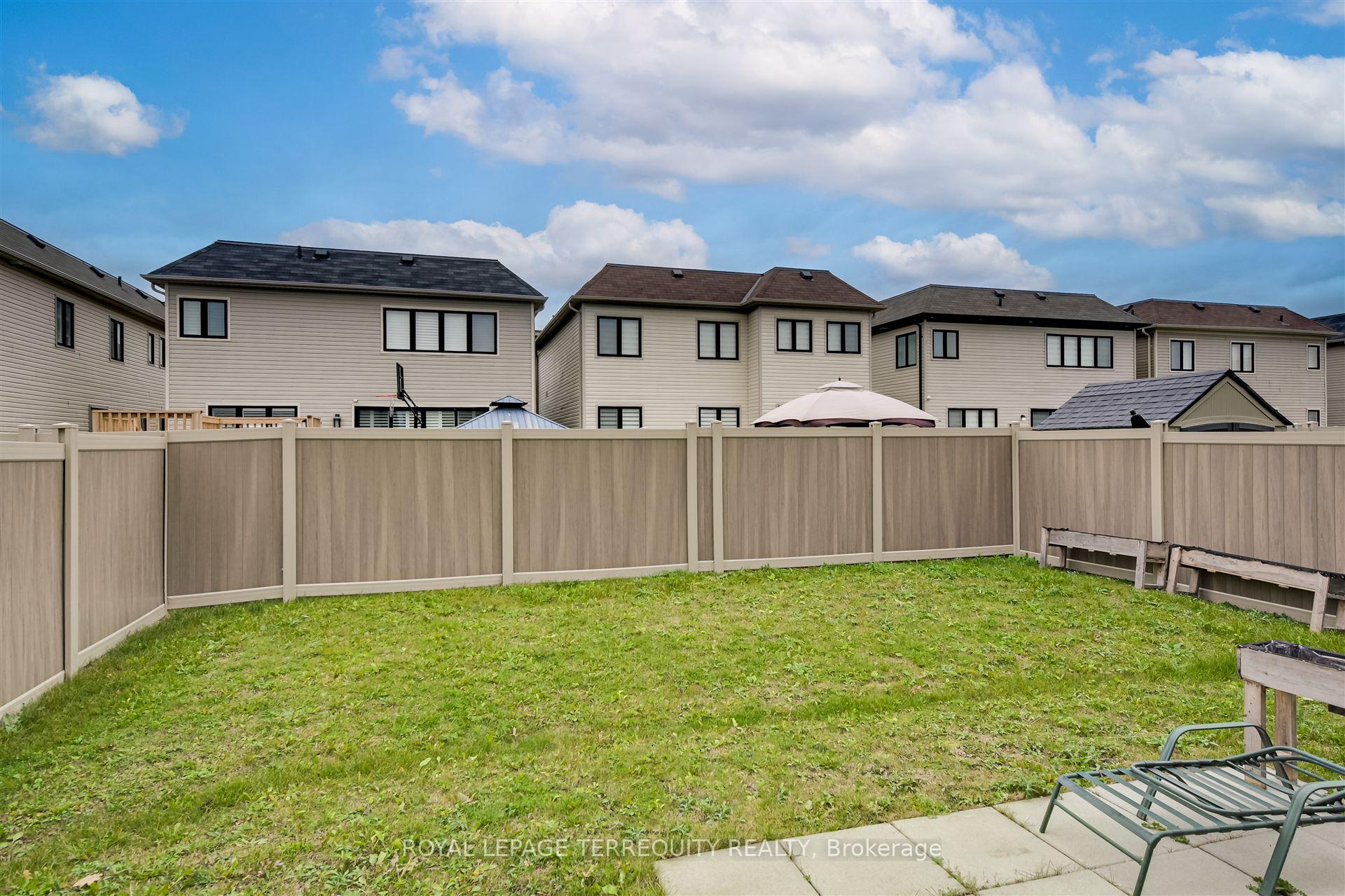 Photo 40 of 137 East Shore Drive, Clarington, Bowmanville — HOMEH