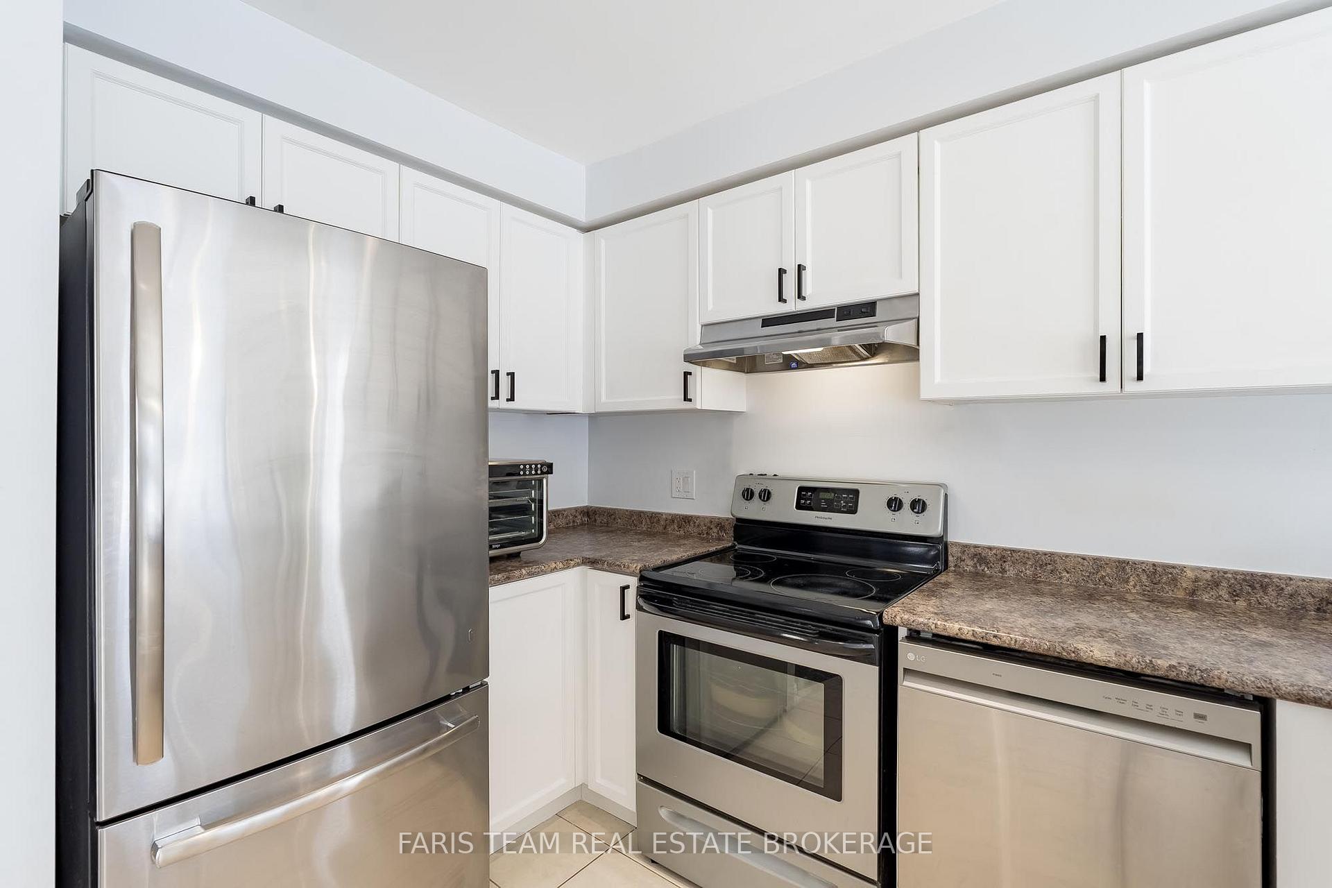 Photo 8 of 92 Wesley Avenue, Wasaga Beach — HOMEH