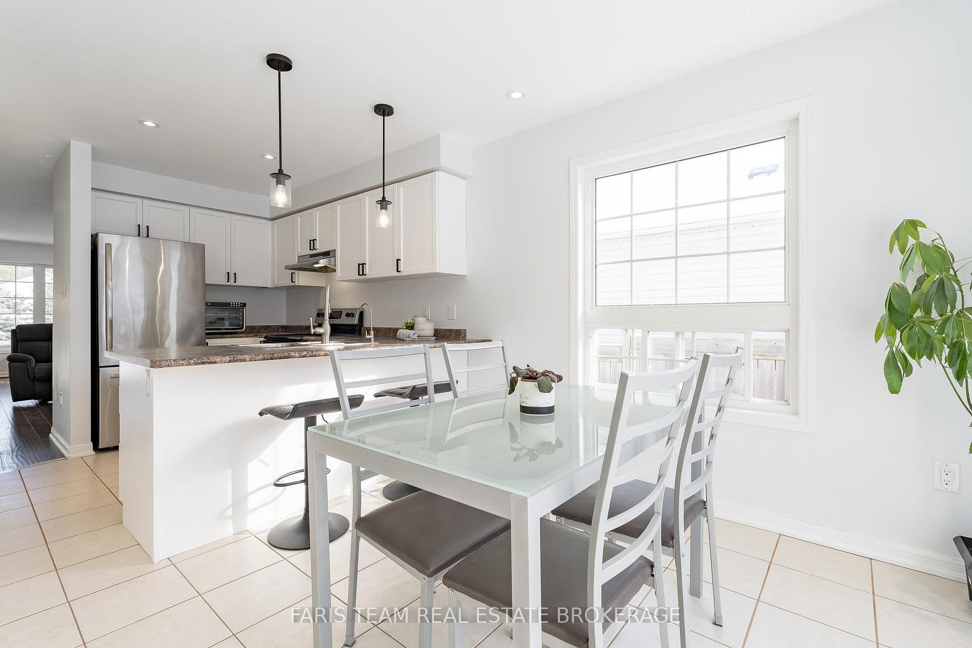 Photo 10 of 92 Wesley Avenue, Wasaga Beach — HOMEH