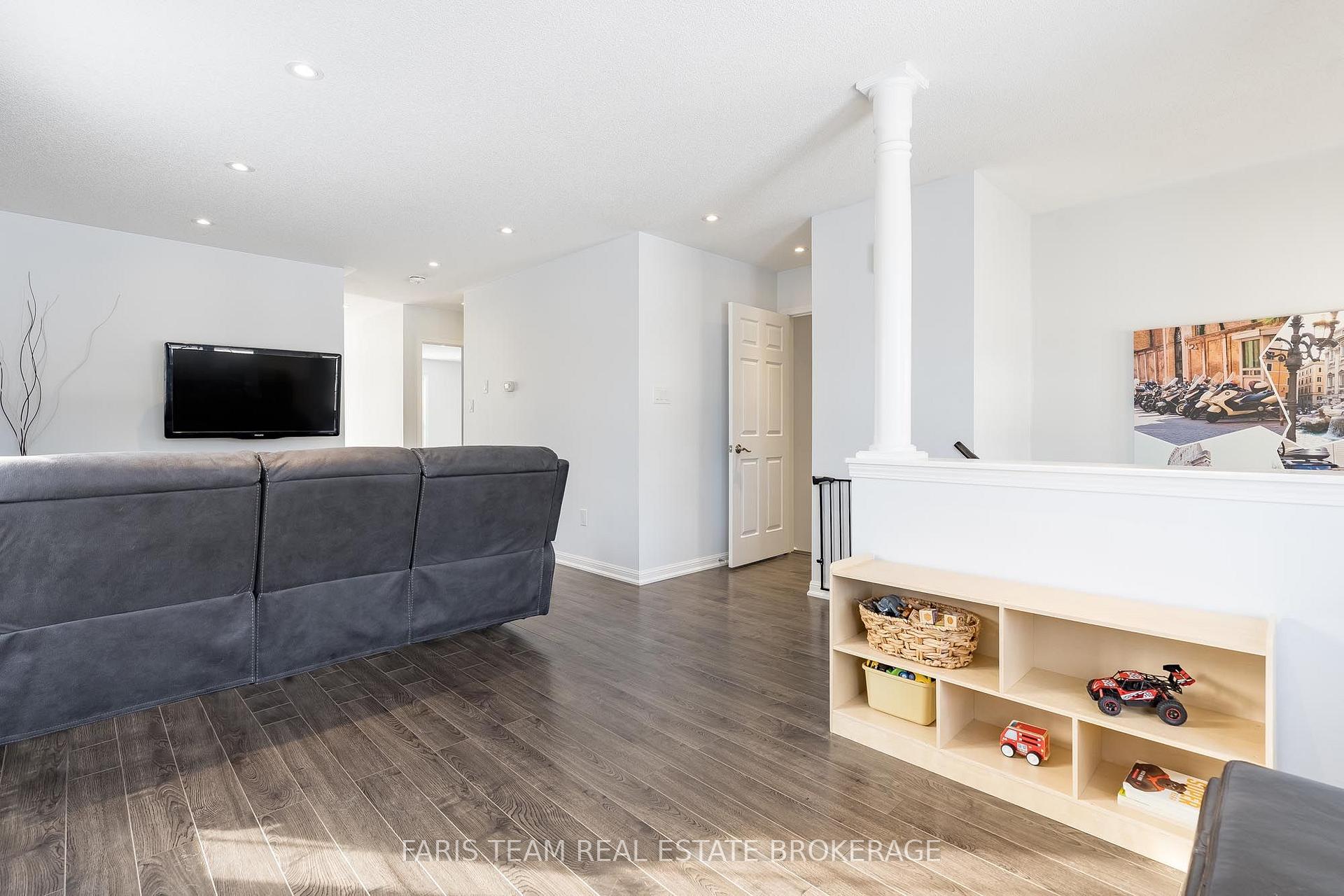 Photo 13 of 92 Wesley Avenue, Wasaga Beach — HOMEH