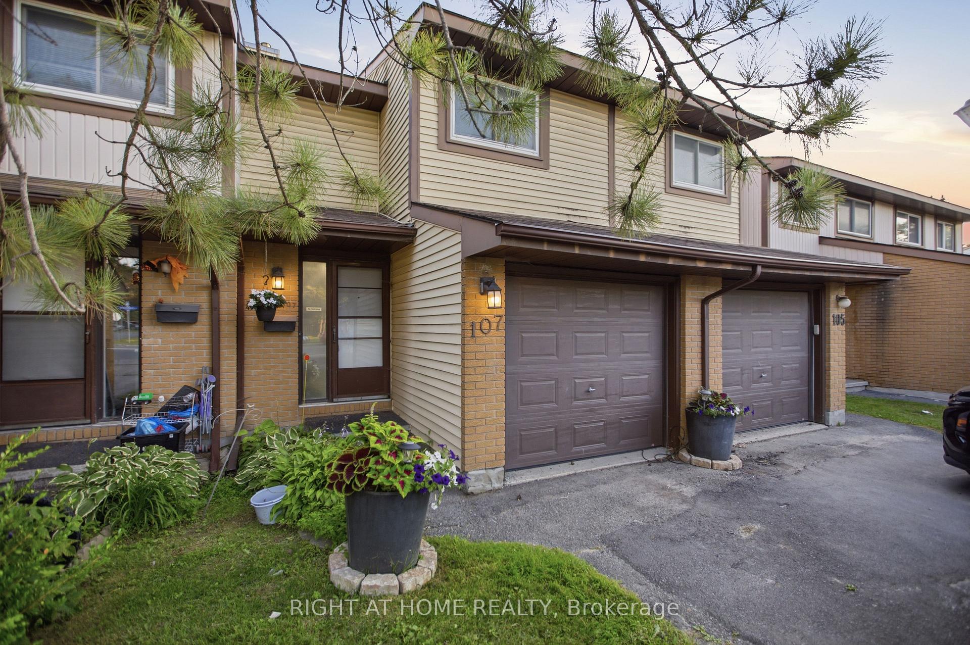 Photo 2 of 107 Castlefrank Road, Ottawa, Kanata - Glencairn/Hazeldean — HOMEH