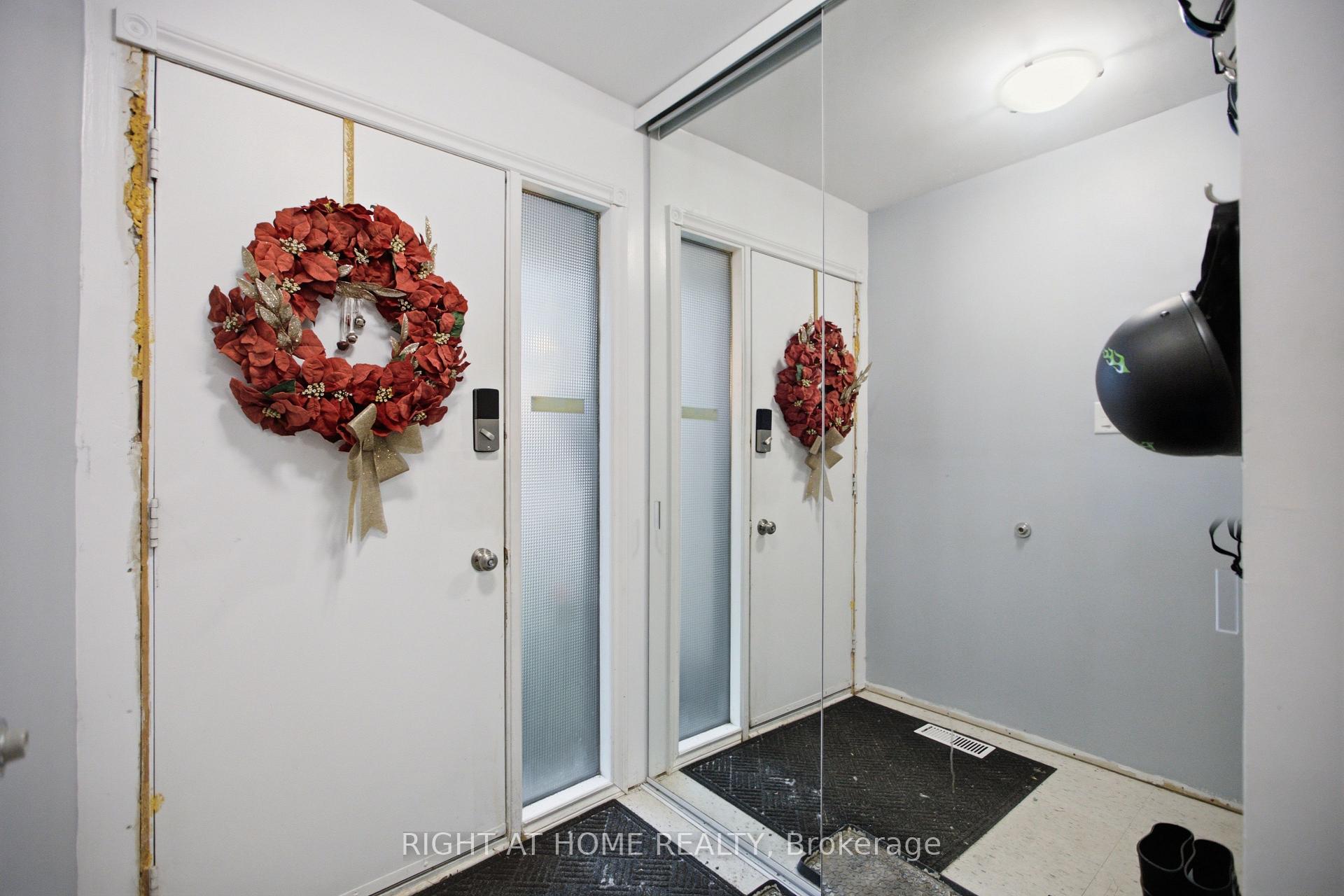 Photo 4 of 107 Castlefrank Road, Ottawa, Kanata - Glencairn/Hazeldean — HOMEH